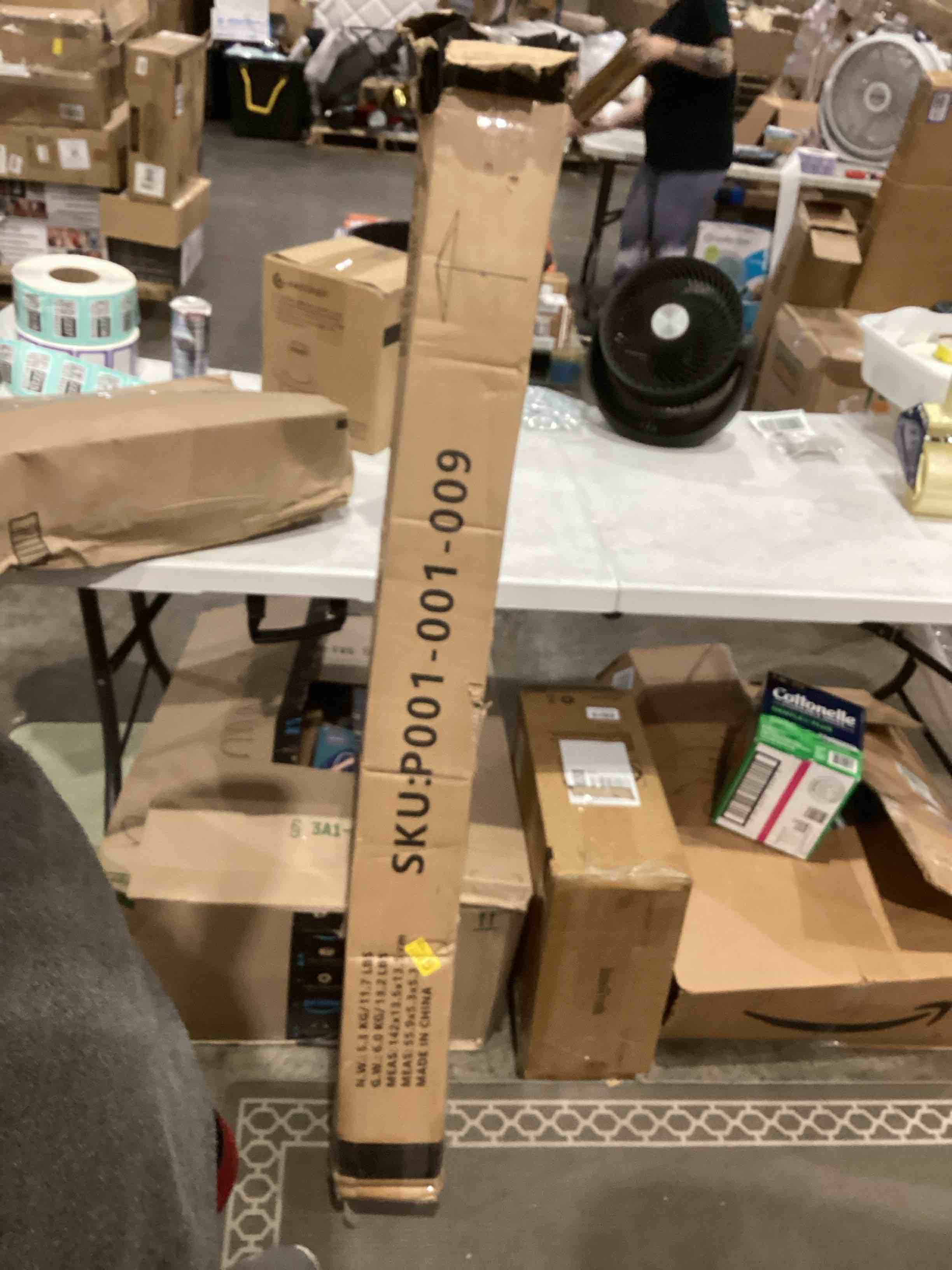 https://s3.amazonaws.com/lotting-images-prod/bidfta/TEA1639121_1751974568191.jpeg