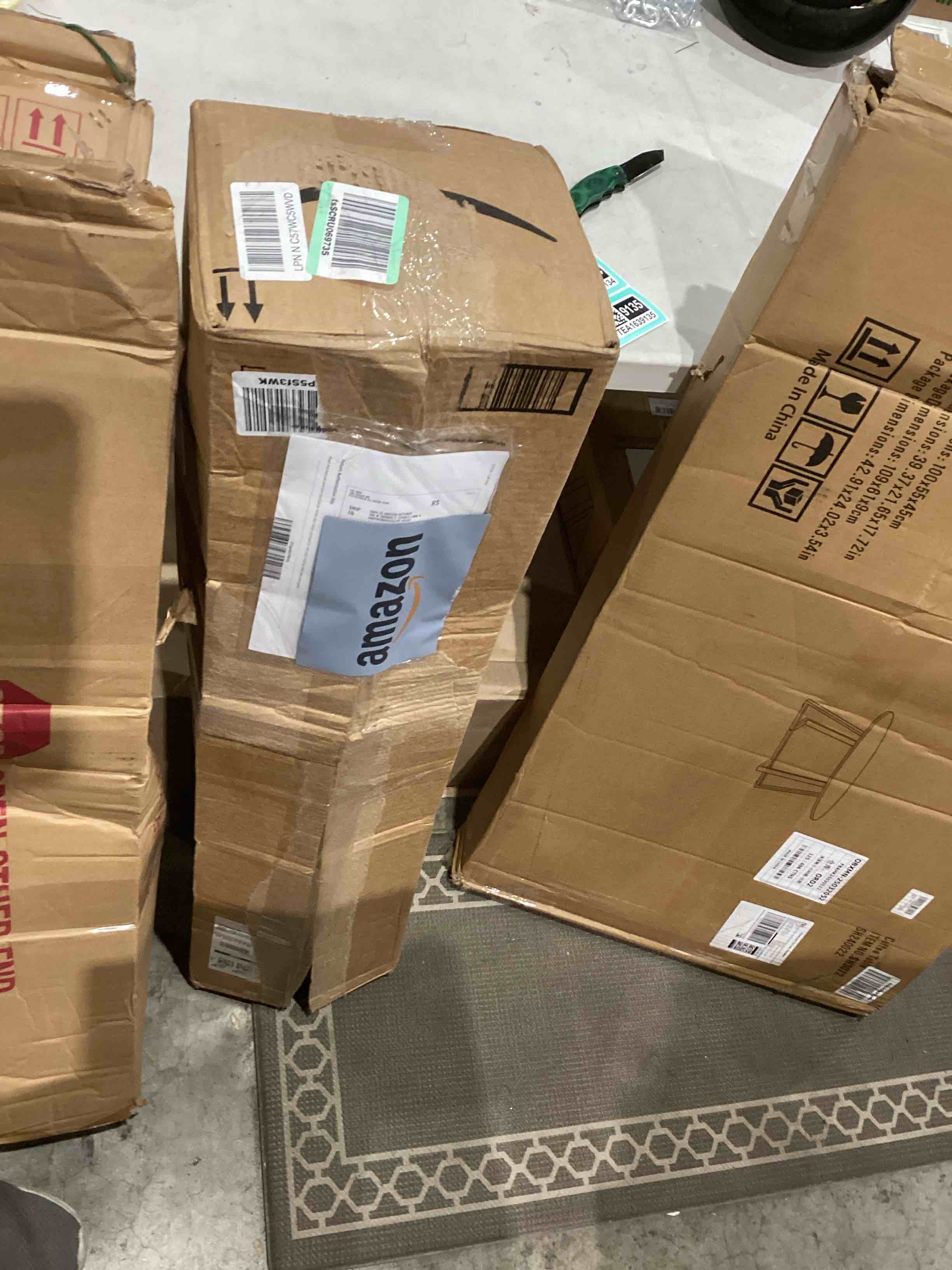 https://s3.amazonaws.com/lotting-images-prod/bidfta/TEA1639134_1751977092439.jpeg
