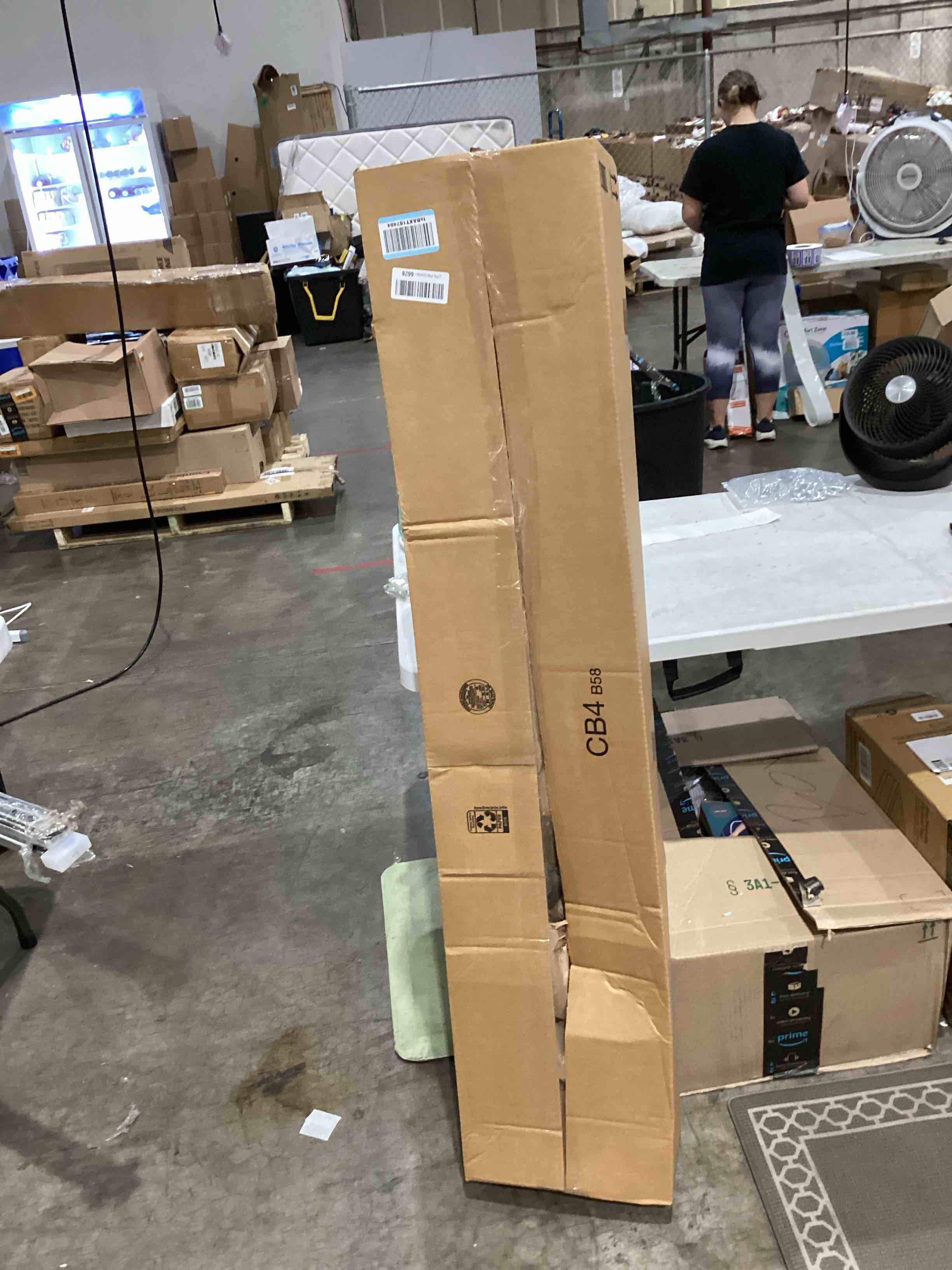 https://s3.amazonaws.com/lotting-images-prod/bidfta/TEA1639160_1751983339713.jpeg
