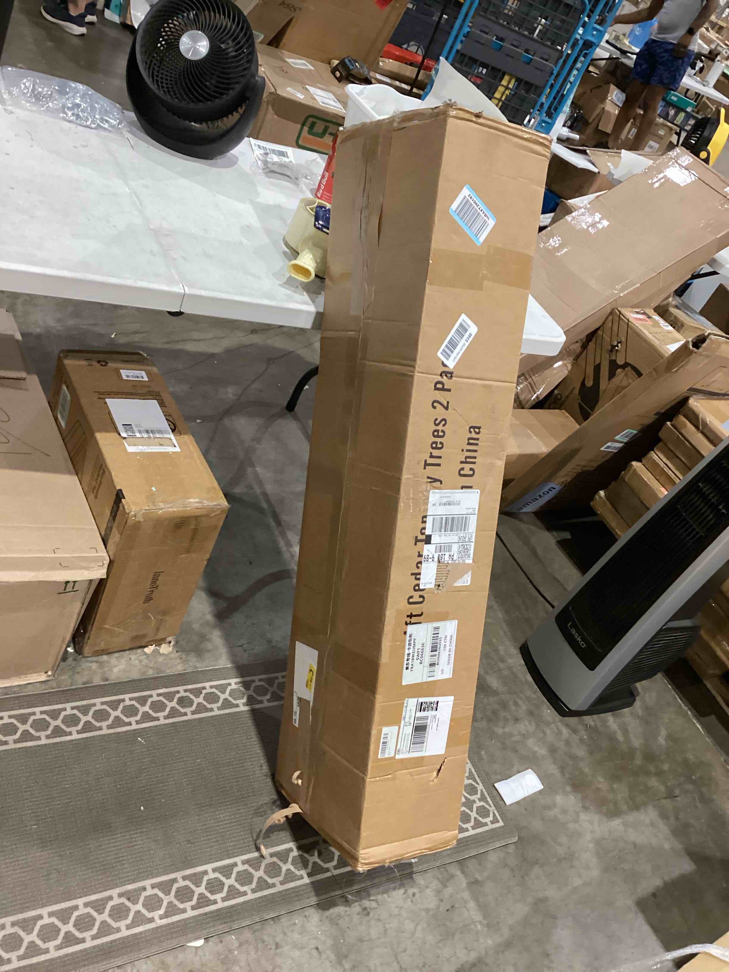 https://s3.amazonaws.com/lotting-images-prod/bidfta/TEA1639161_1751983634904.jpeg