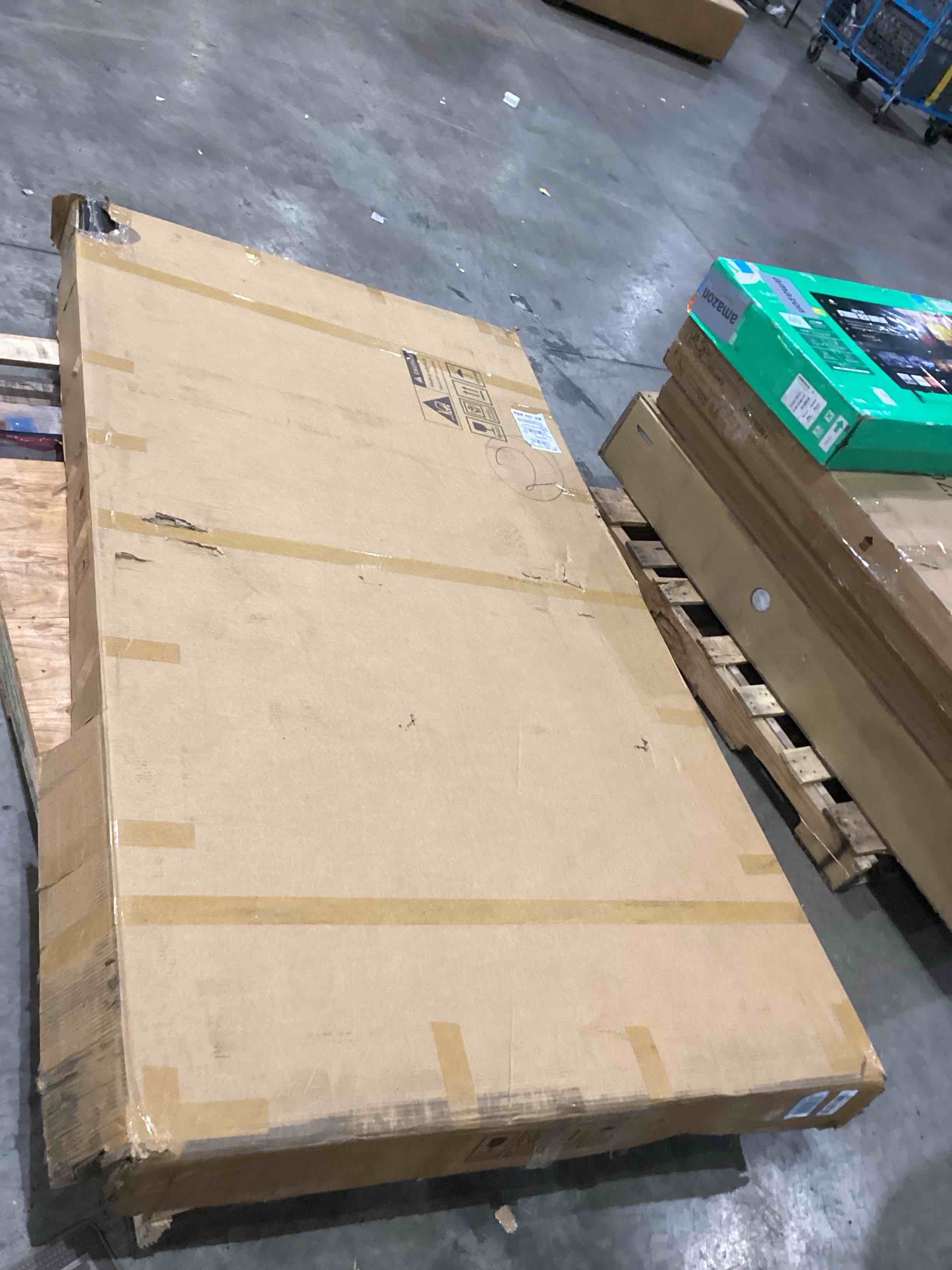 https://s3.amazonaws.com/lotting-images-prod/bidfta/TEA1639172_1751988065351.jpeg