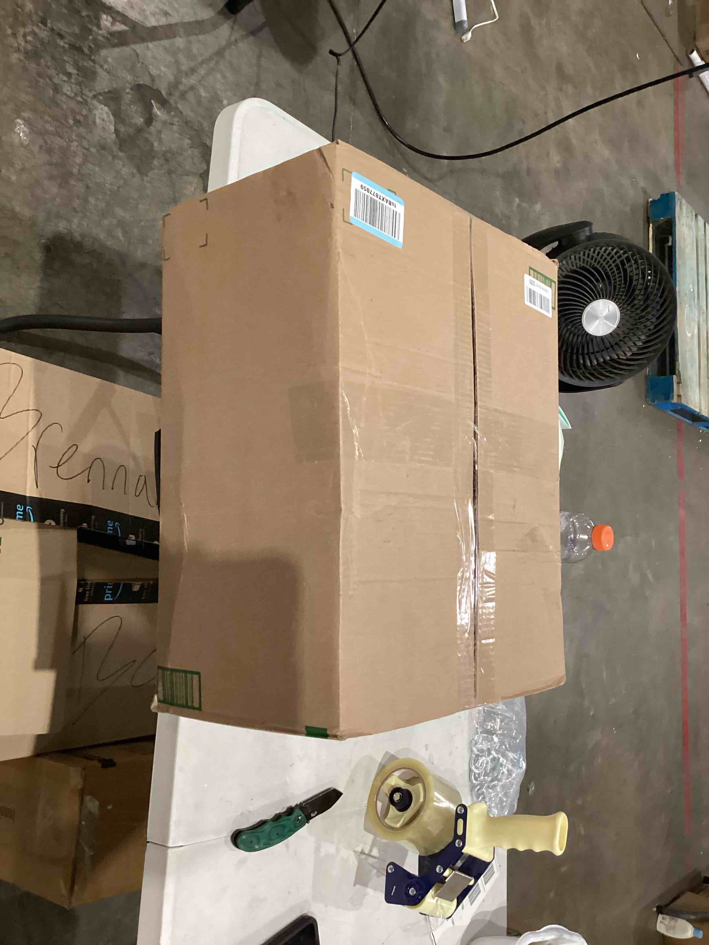 https://s3.amazonaws.com/lotting-images-prod/bidfta/TEA1639216_1752244284363.jpeg