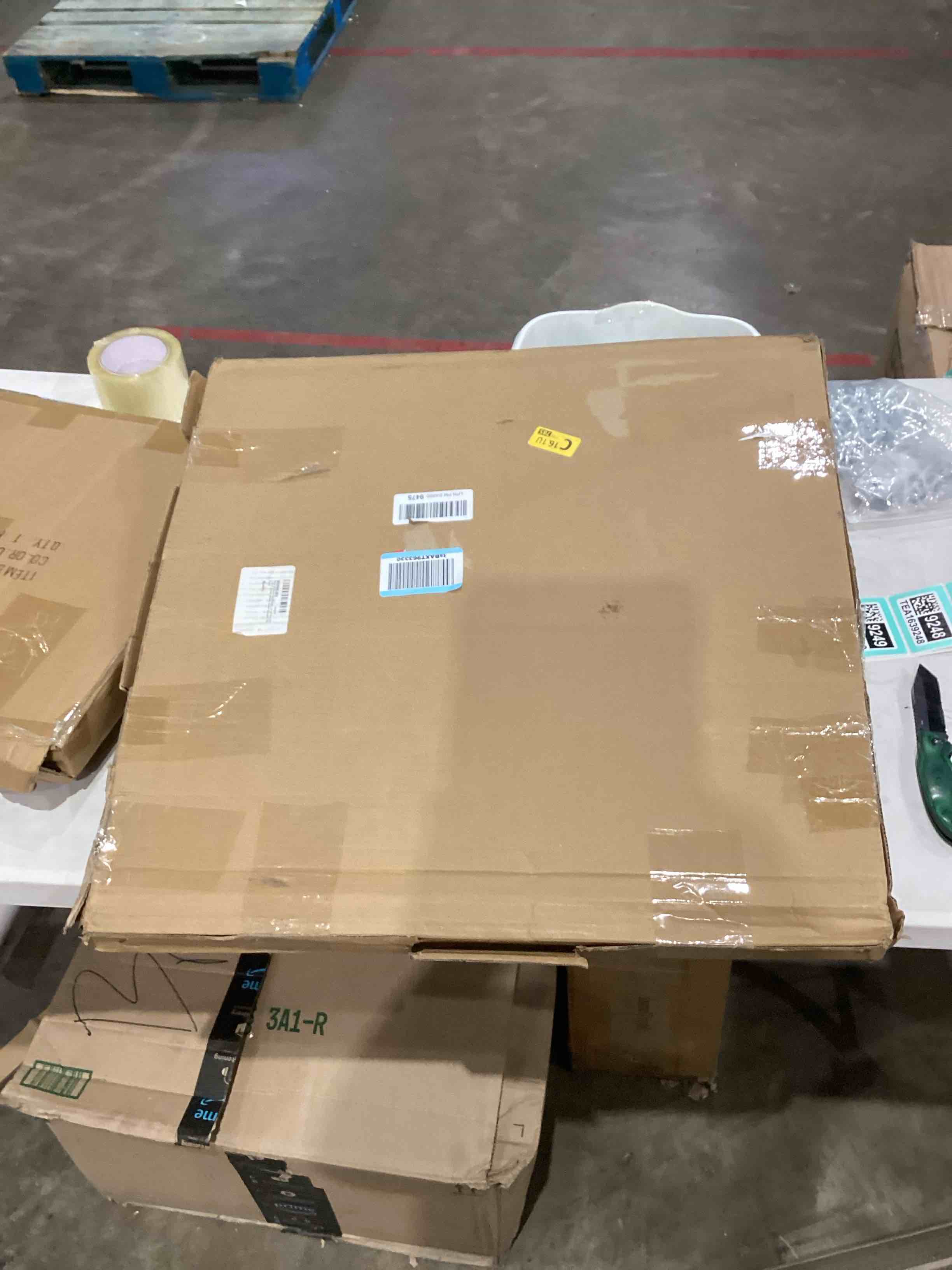 https://s3.amazonaws.com/lotting-images-prod/bidfta/TEA1639247_1752259329796.jpeg