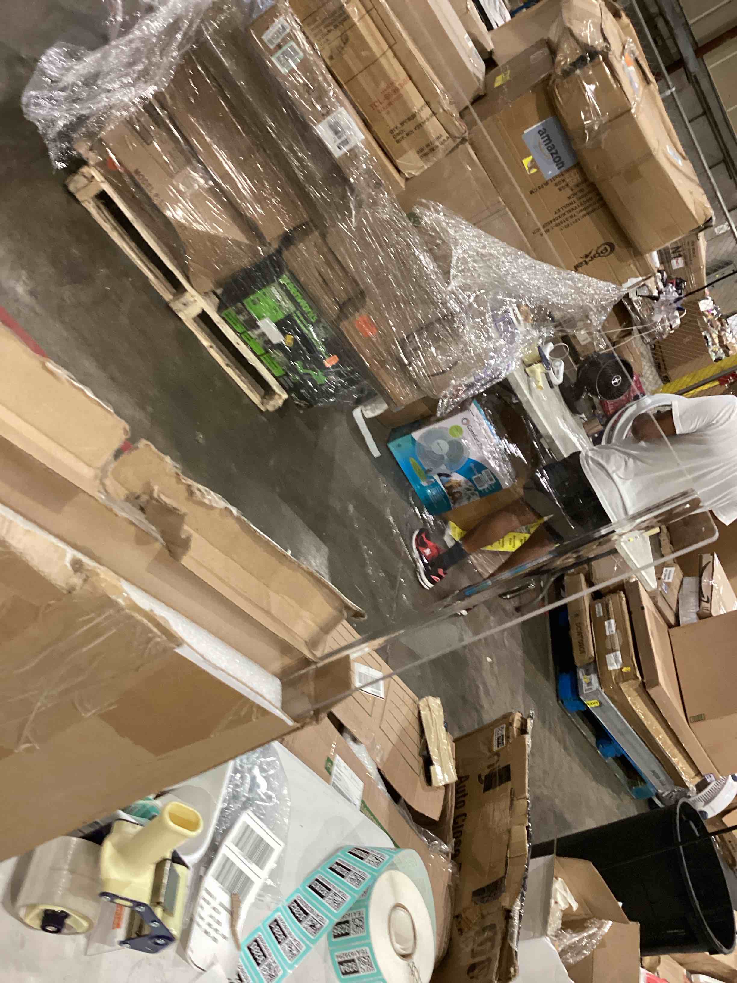 https://s3.amazonaws.com/lotting-images-prod/bidfta/TEA1639269_1752494316167.jpeg
