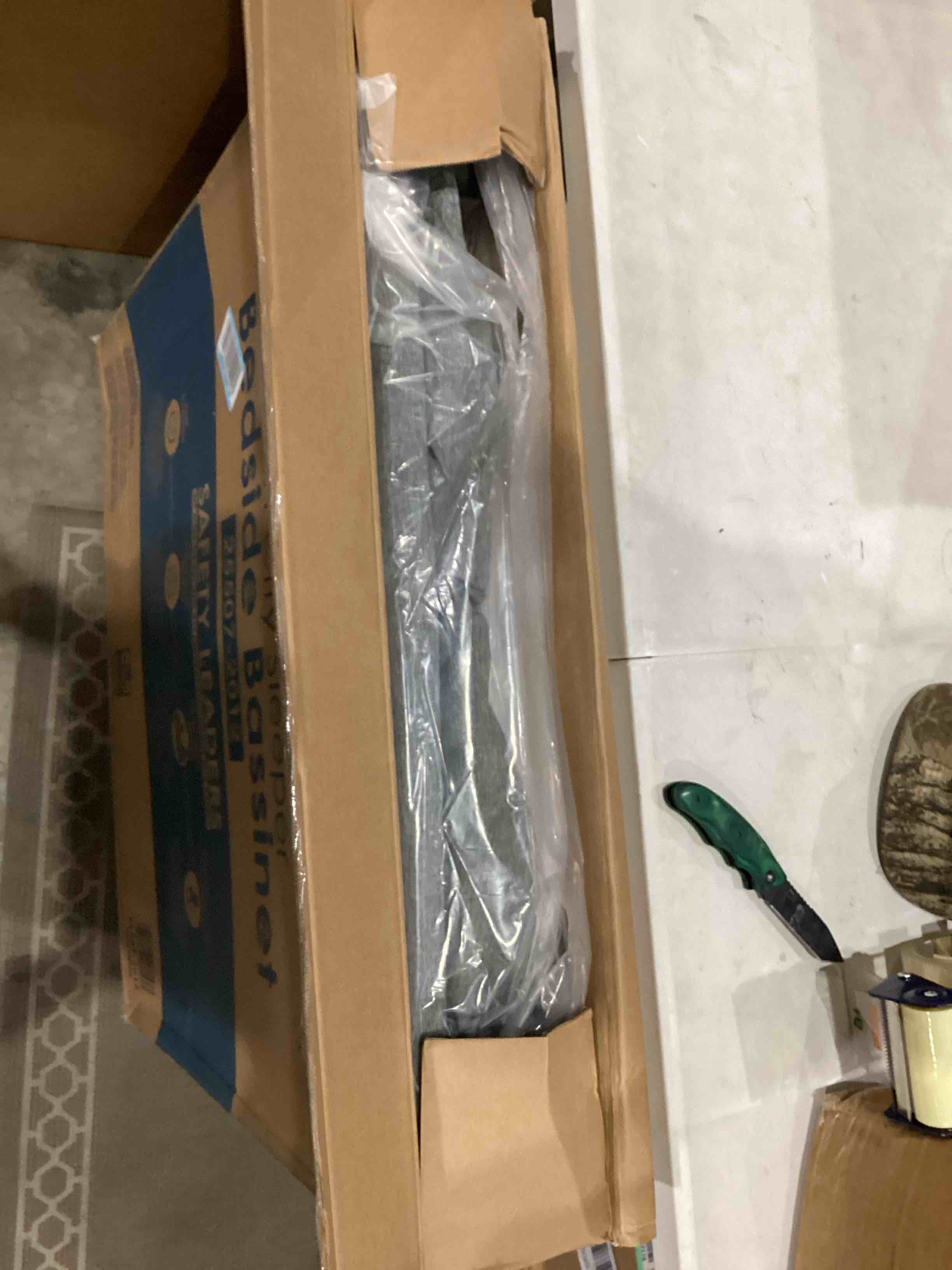 https://s3.amazonaws.com/lotting-images-prod/bidfta/TEA1639299_1752503376368.jpeg