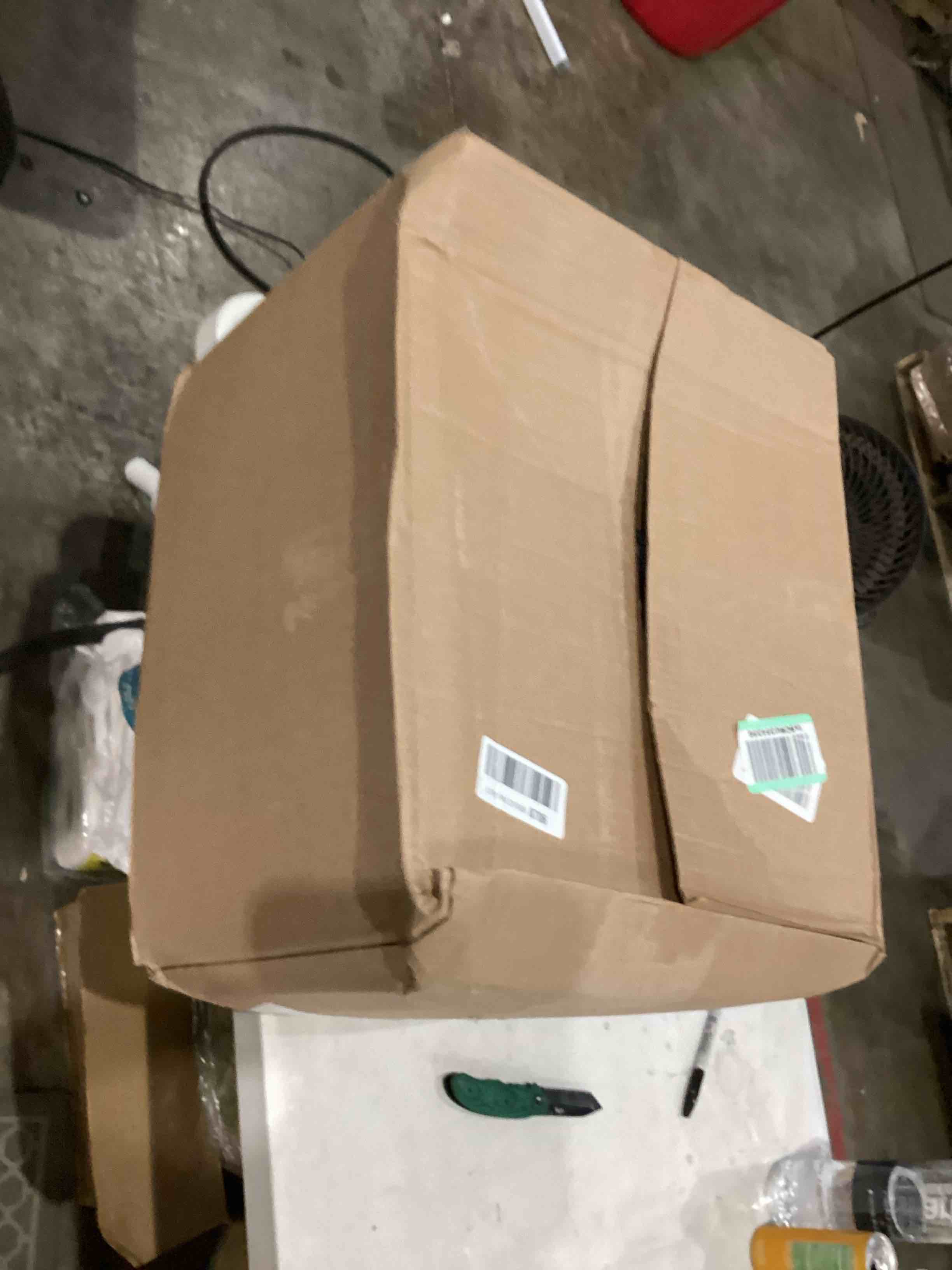 https://s3.amazonaws.com/lotting-images-prod/bidfta/TEA1639305_1752505818597.jpeg