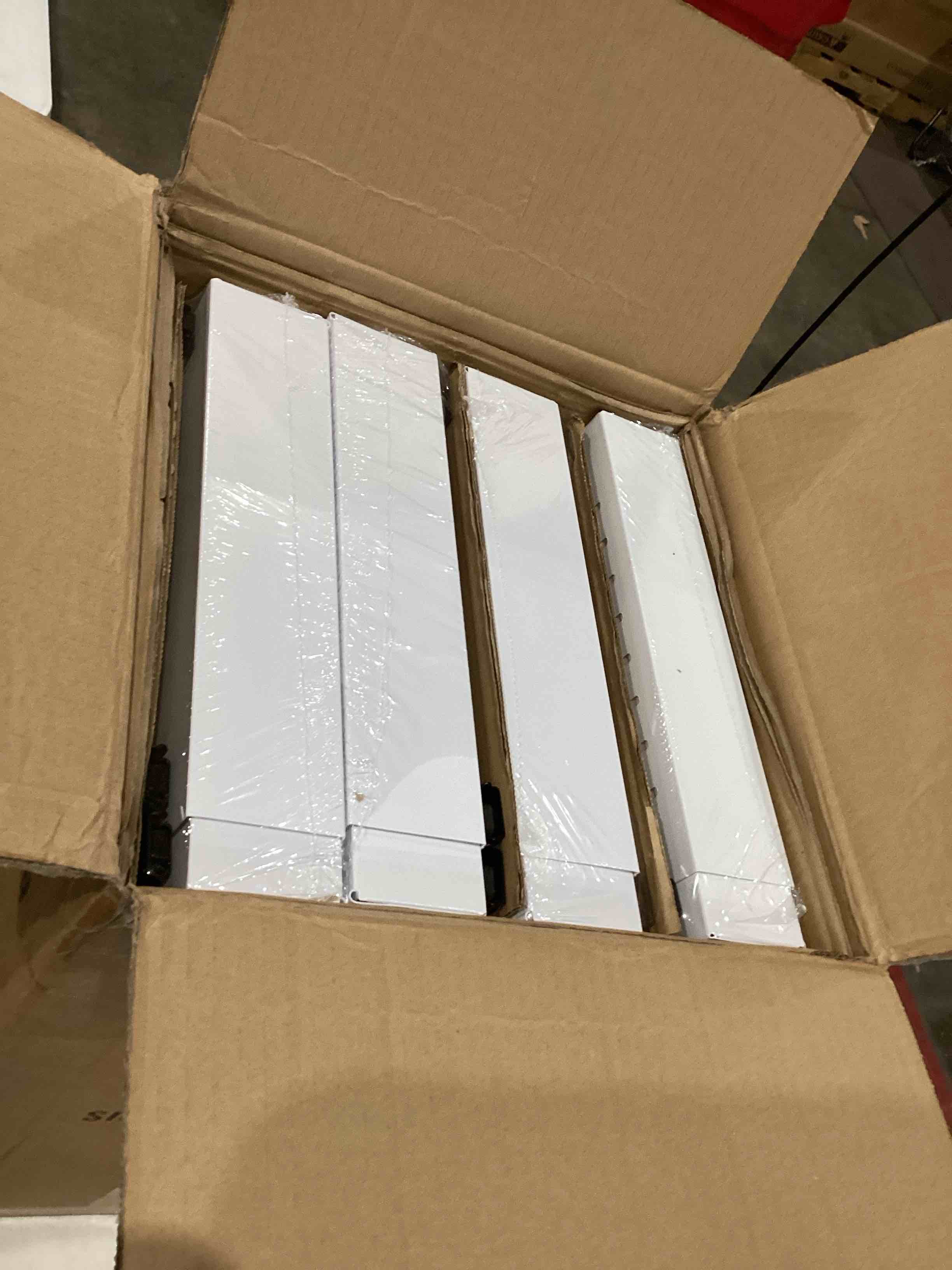 https://s3.amazonaws.com/lotting-images-prod/bidfta/TEA1639320_1752511596950.jpeg