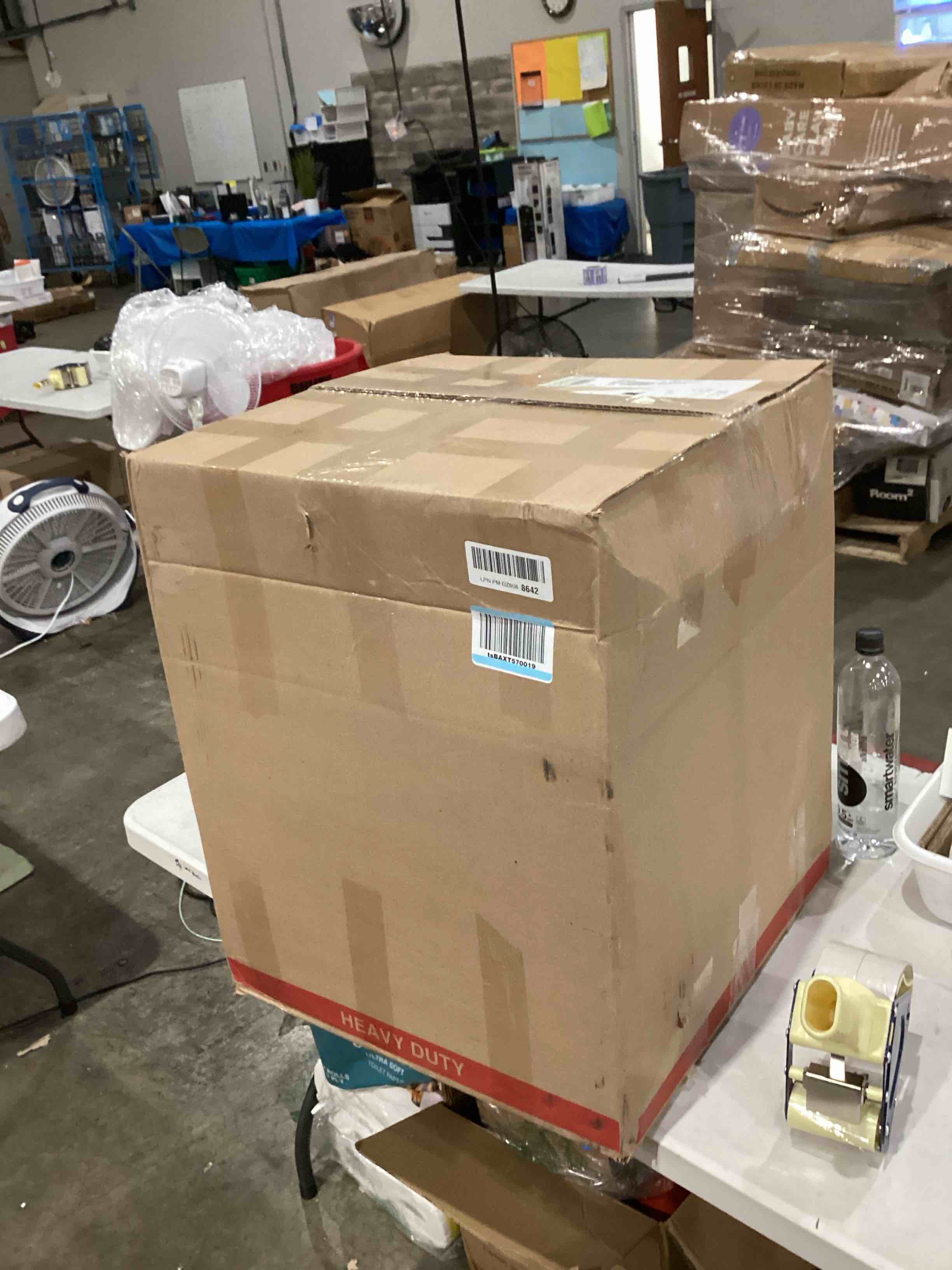 https://s3.amazonaws.com/lotting-images-prod/bidfta/TEA1639331_1752515472623.jpeg
