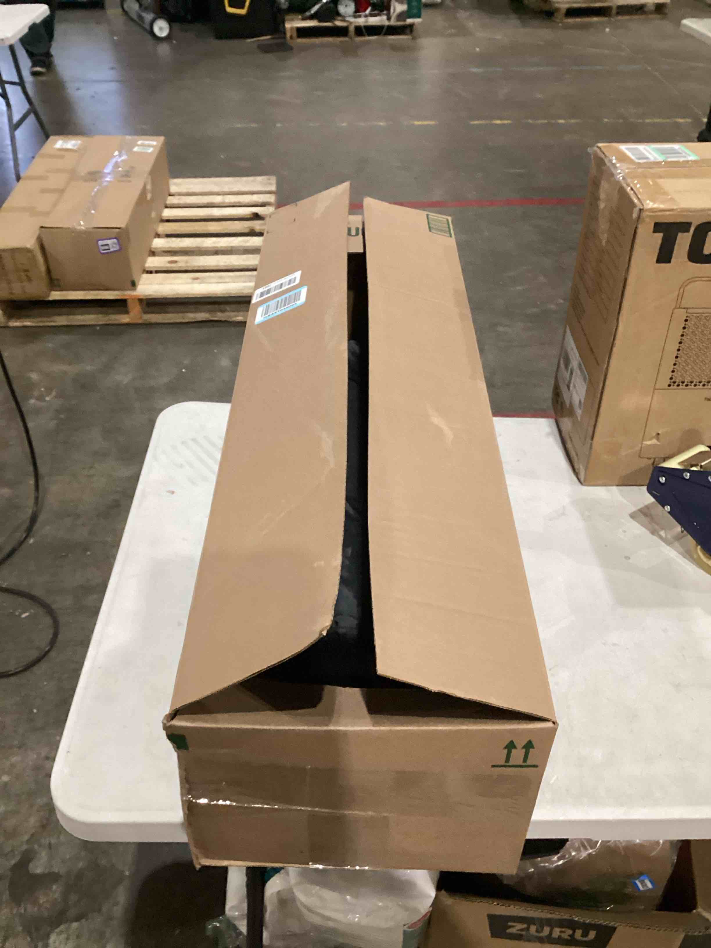 https://s3.amazonaws.com/lotting-images-prod/bidfta/TEA1639353_1752665900126.jpeg