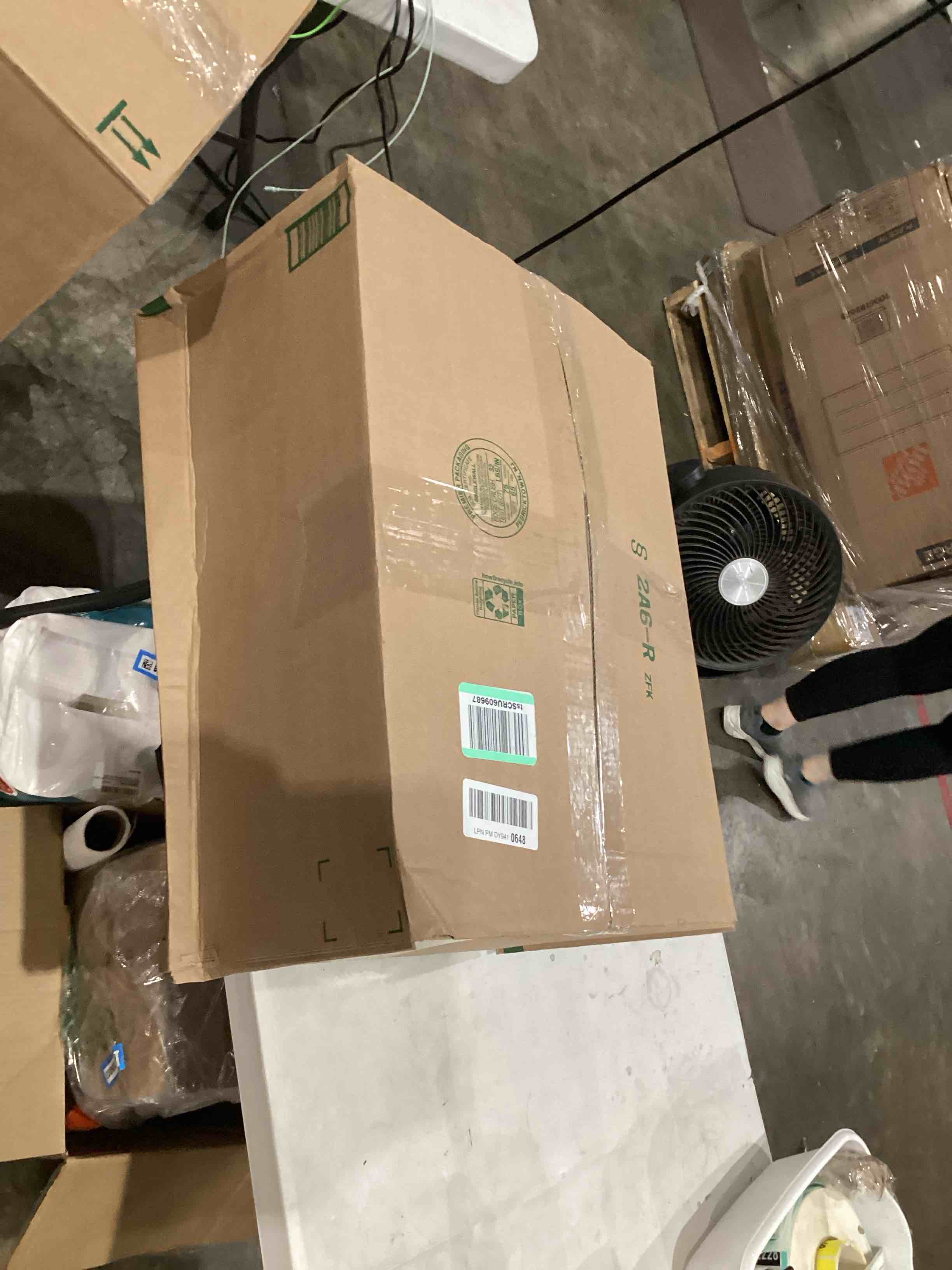 https://s3.amazonaws.com/lotting-images-prod/bidfta/TEA1639368_1752673180485.jpeg