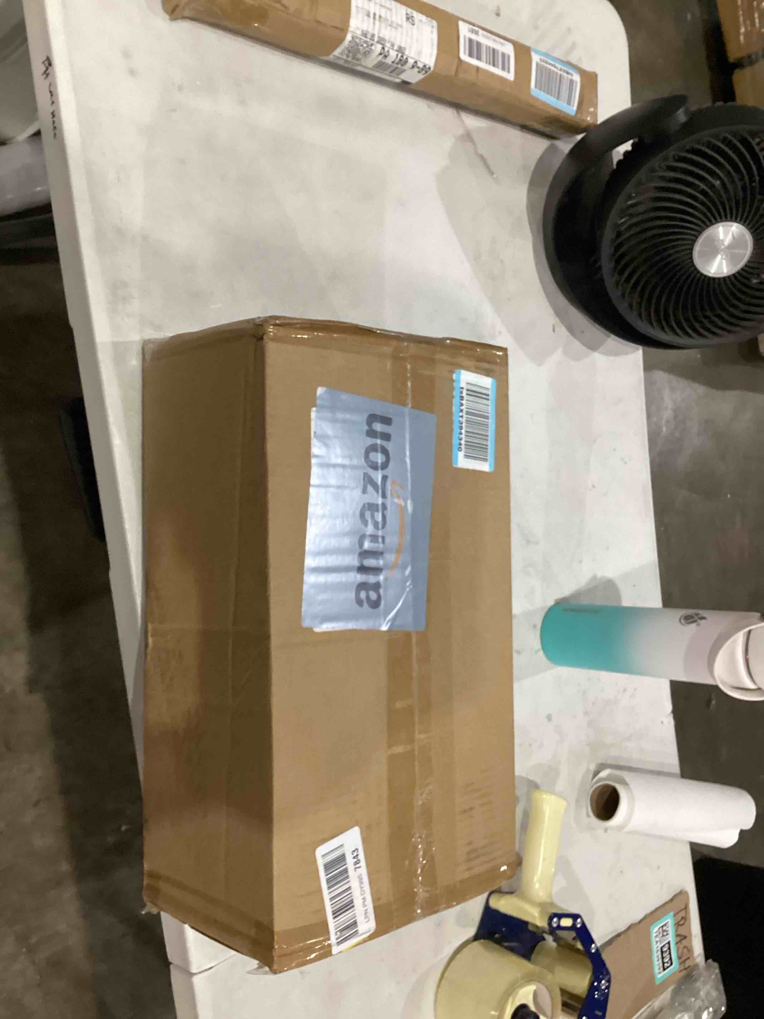 https://s3.amazonaws.com/lotting-images-prod/bidfta/TEA1639397_1752687240619.jpeg
