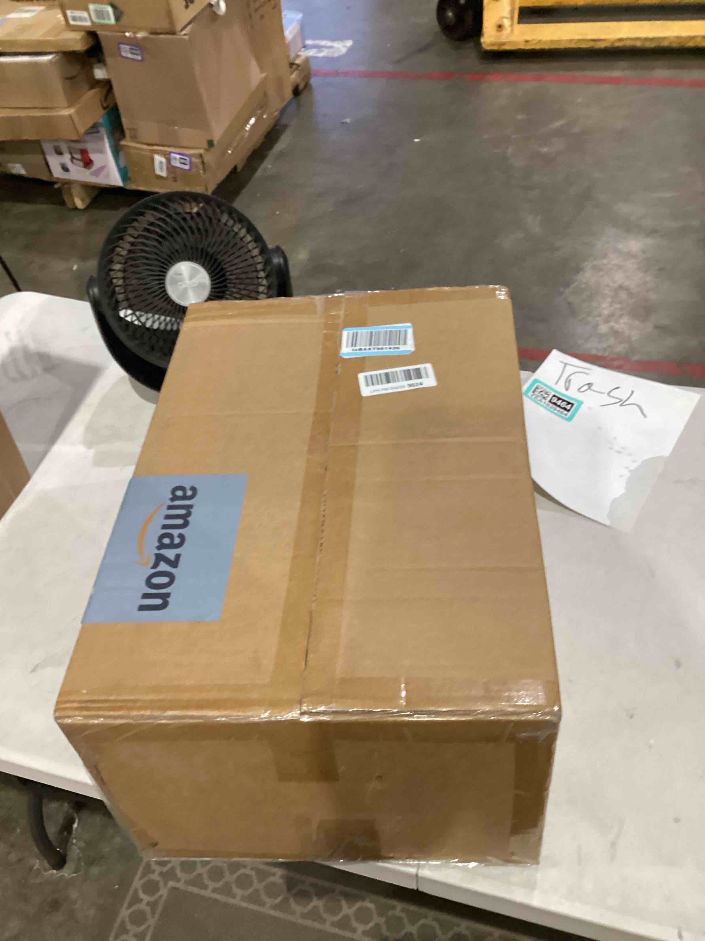 https://s3.amazonaws.com/lotting-images-prod/bidfta/TEA1639468_1752774998717.jpeg