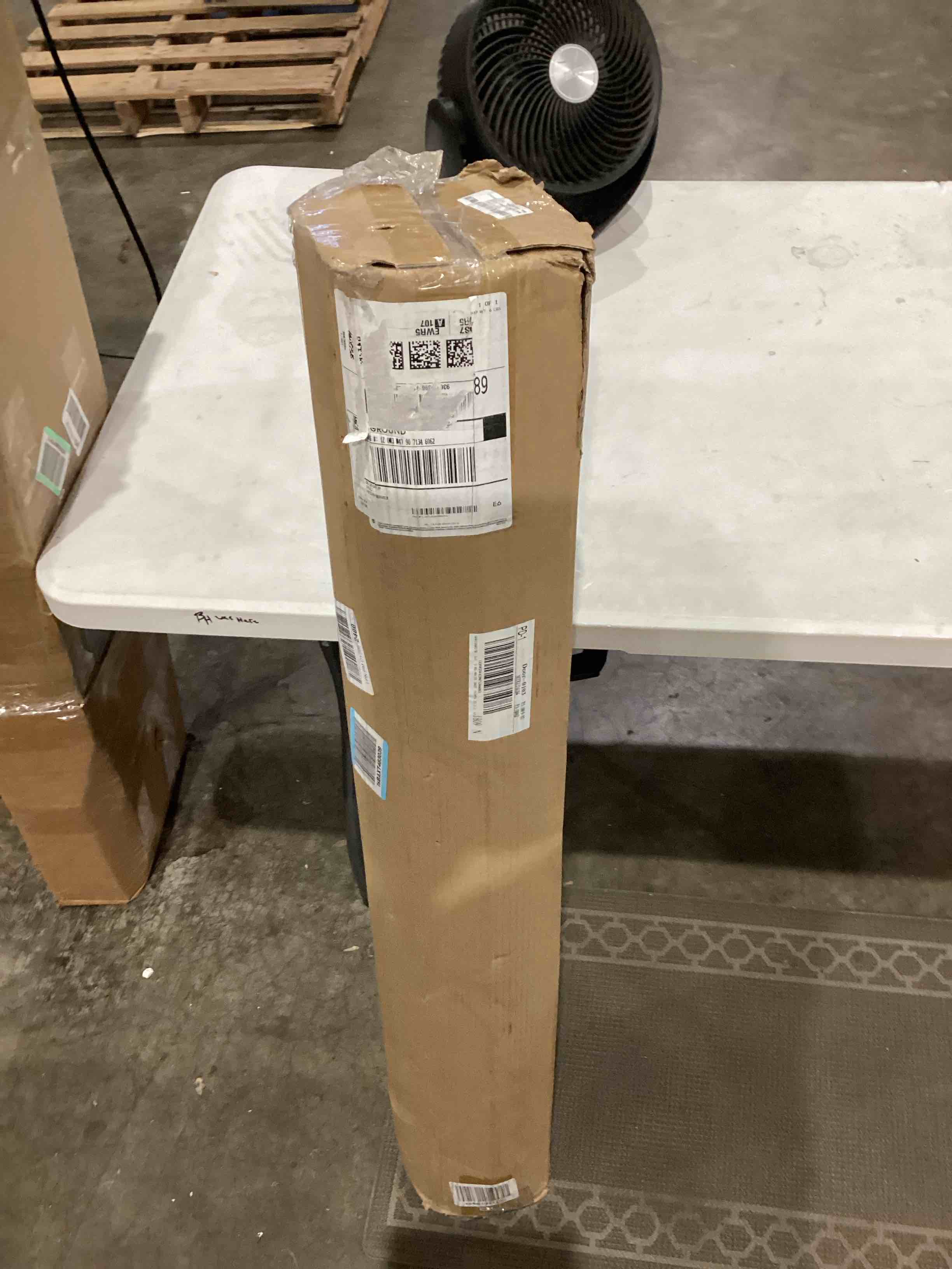 https://s3.amazonaws.com/lotting-images-prod/bidfta/TEA1639482_1752837709219.jpeg