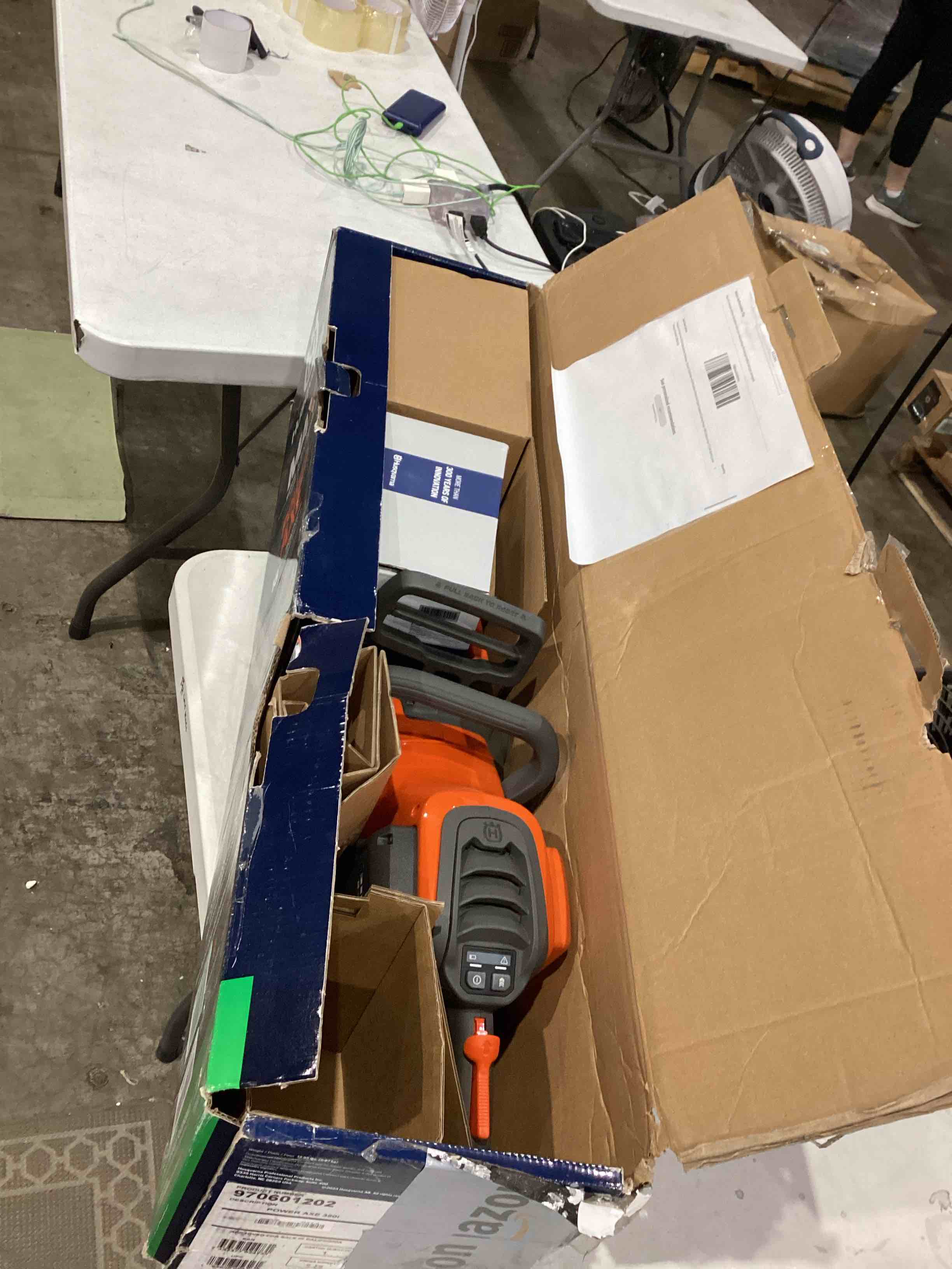 https://s3.amazonaws.com/lotting-images-prod/bidfta/TEA1639492_1752840779334.jpeg