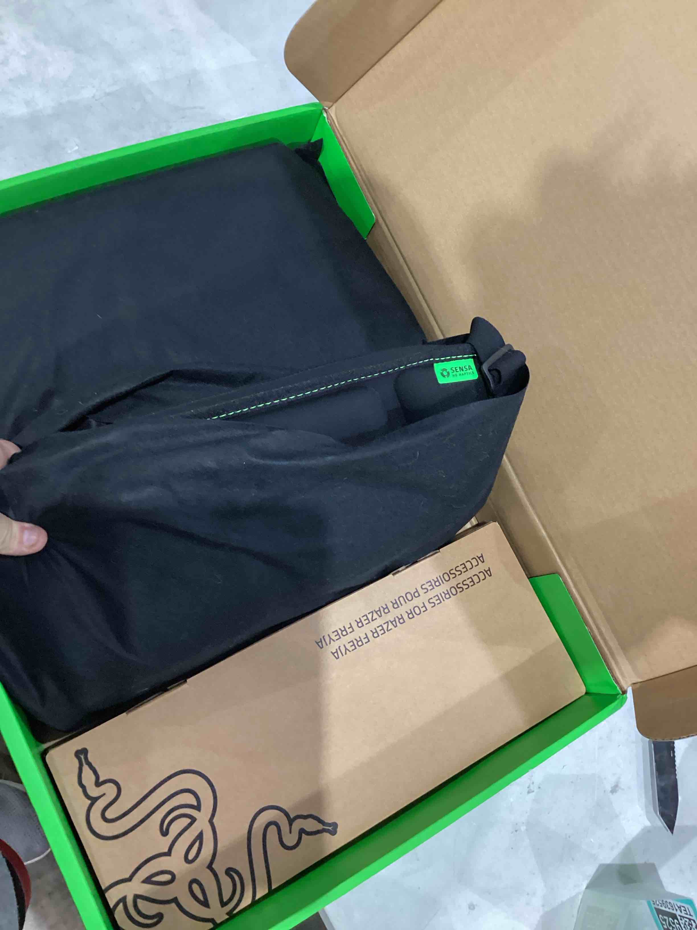 https://s3.amazonaws.com/lotting-images-prod/bidfta/TEA1639519_1752850095862.jpeg