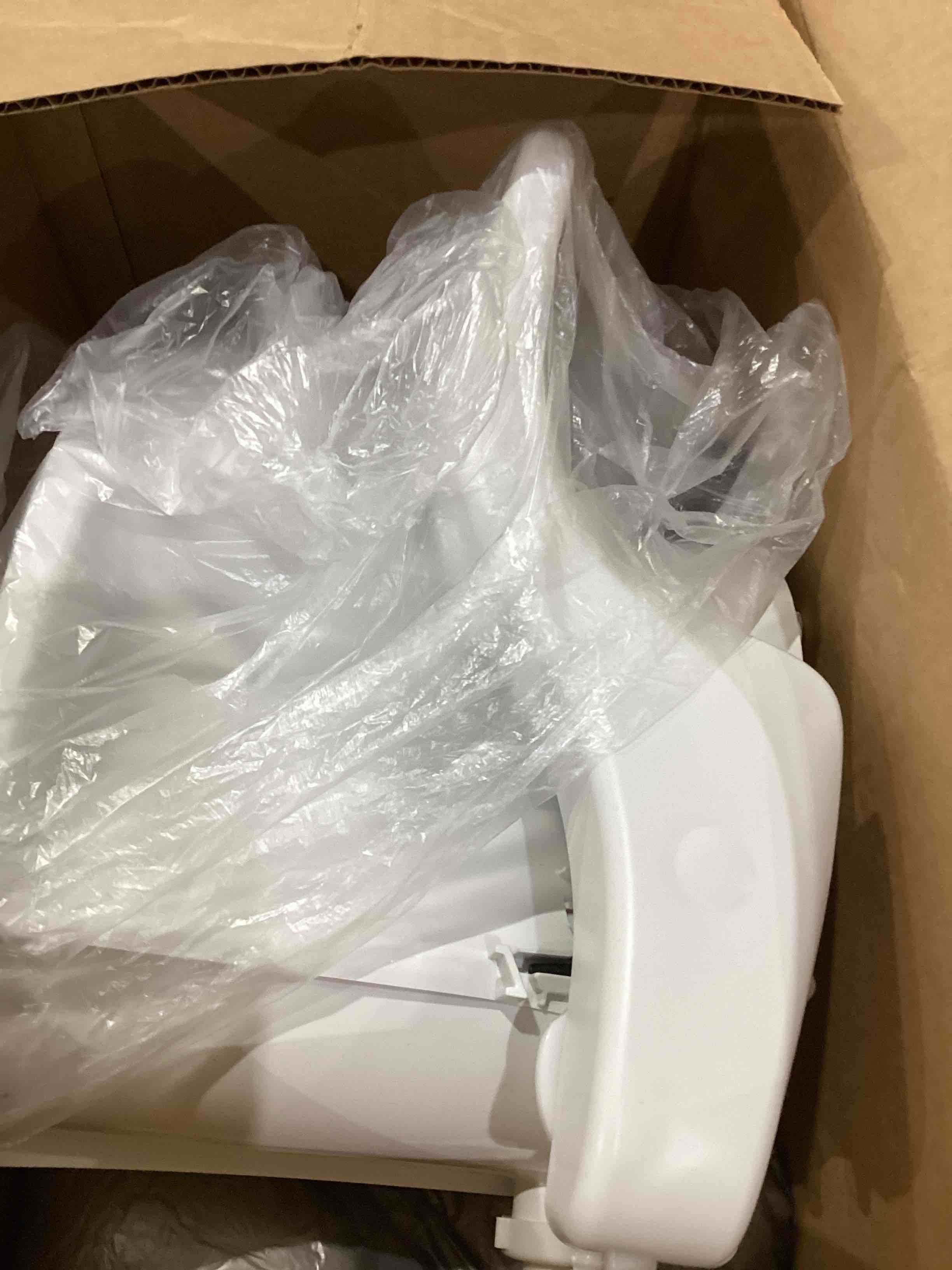 https://s3.amazonaws.com/lotting-images-prod/bidfta/TEA1639552_1752861404105.jpeg