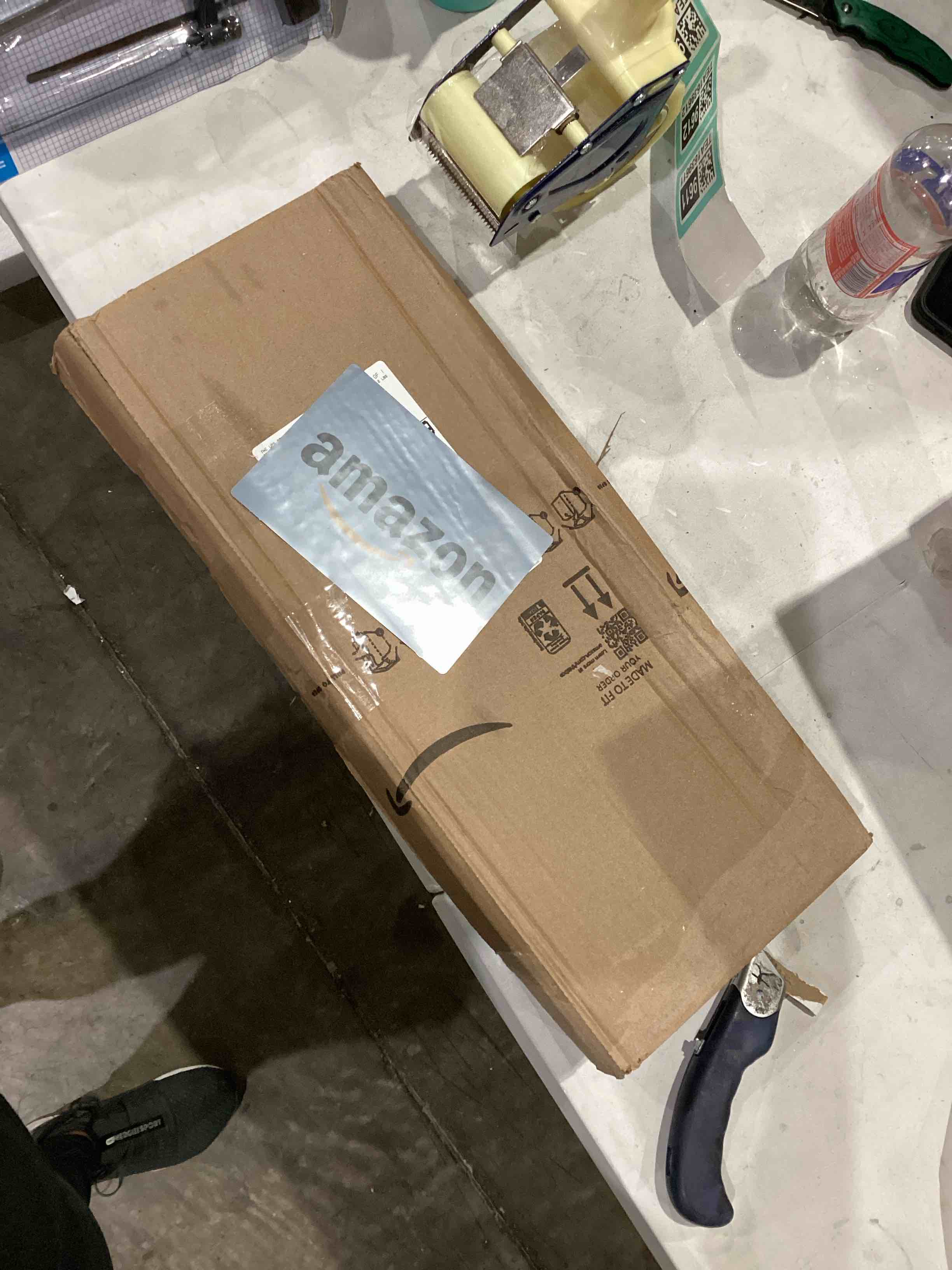 https://s3.amazonaws.com/lotting-images-prod/bidfta/TEA1639611_1753110338833.jpeg