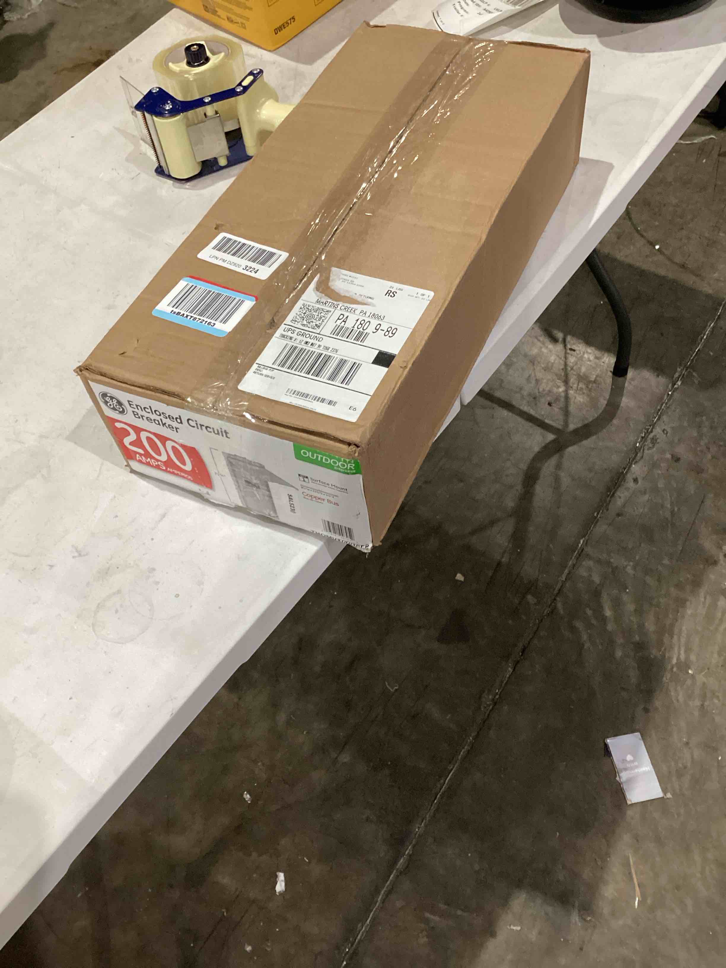 https://s3.amazonaws.com/lotting-images-prod/bidfta/TEA1639630_1753115235293.jpeg