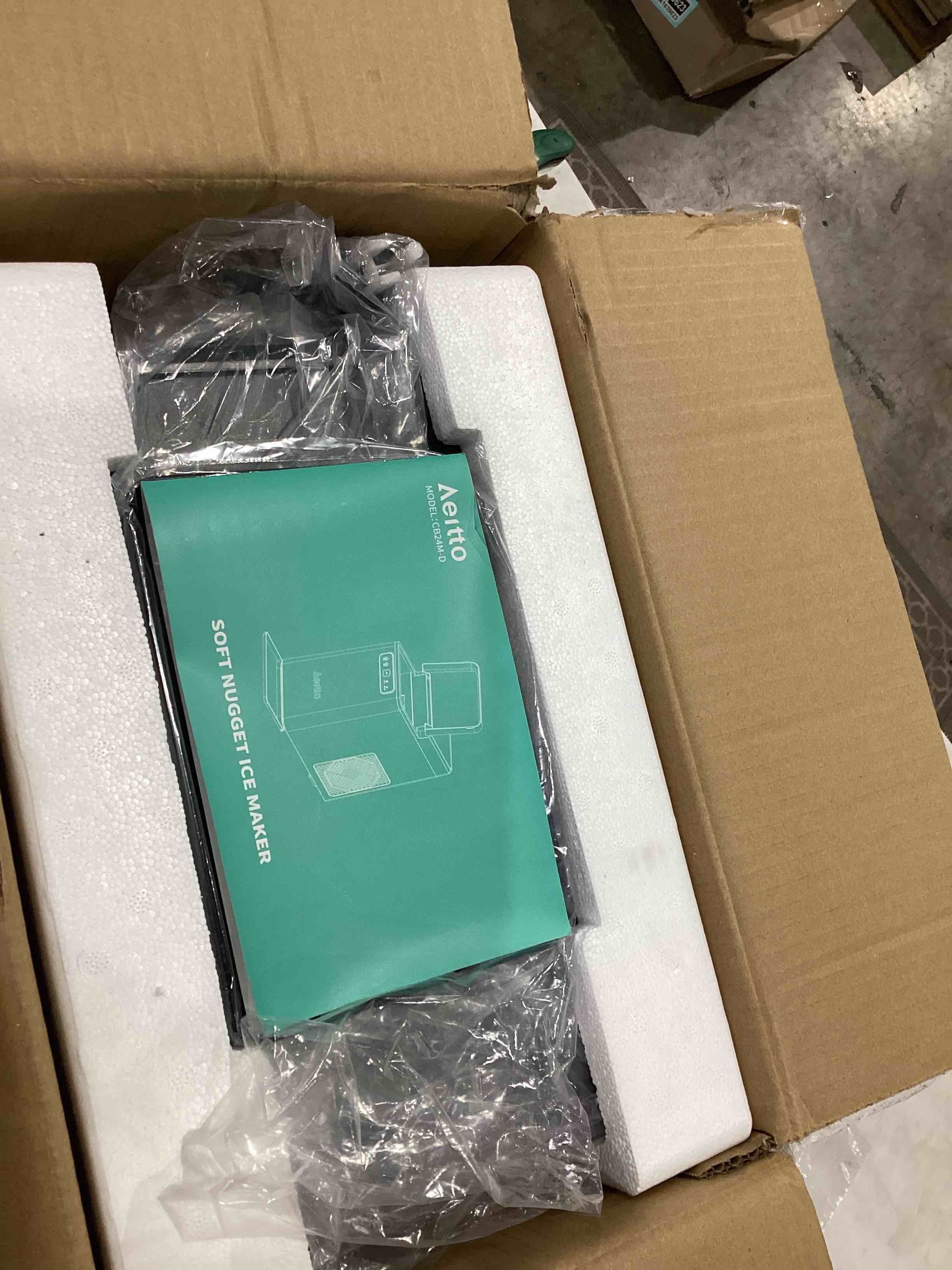 https://s3.amazonaws.com/lotting-images-prod/bidfta/TEA1639647_1753117947830.jpeg