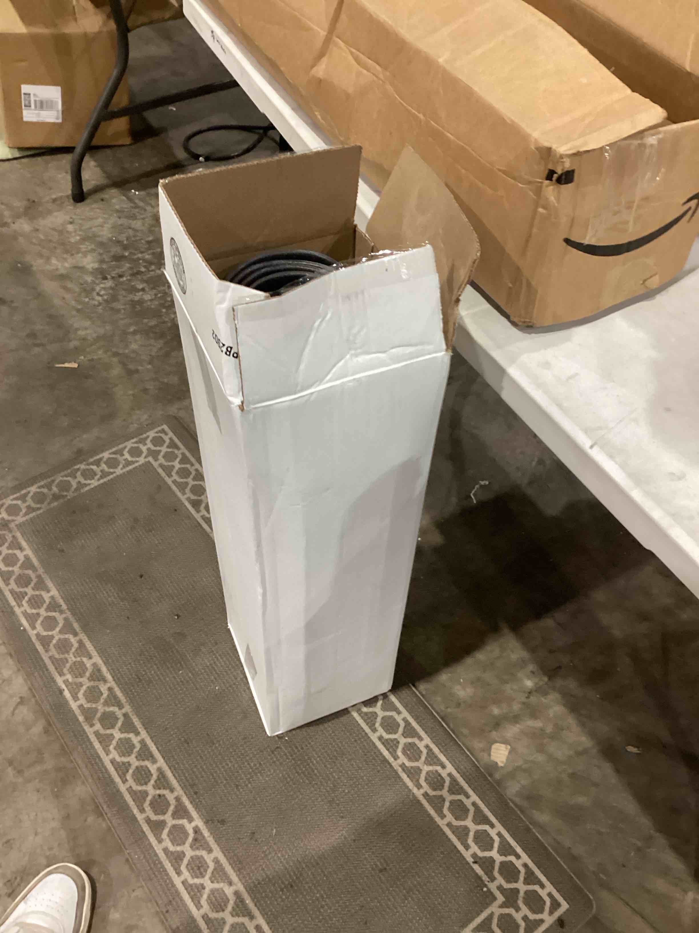 https://s3.amazonaws.com/lotting-images-prod/bidfta/TEA1639648_1753119292246.jpeg