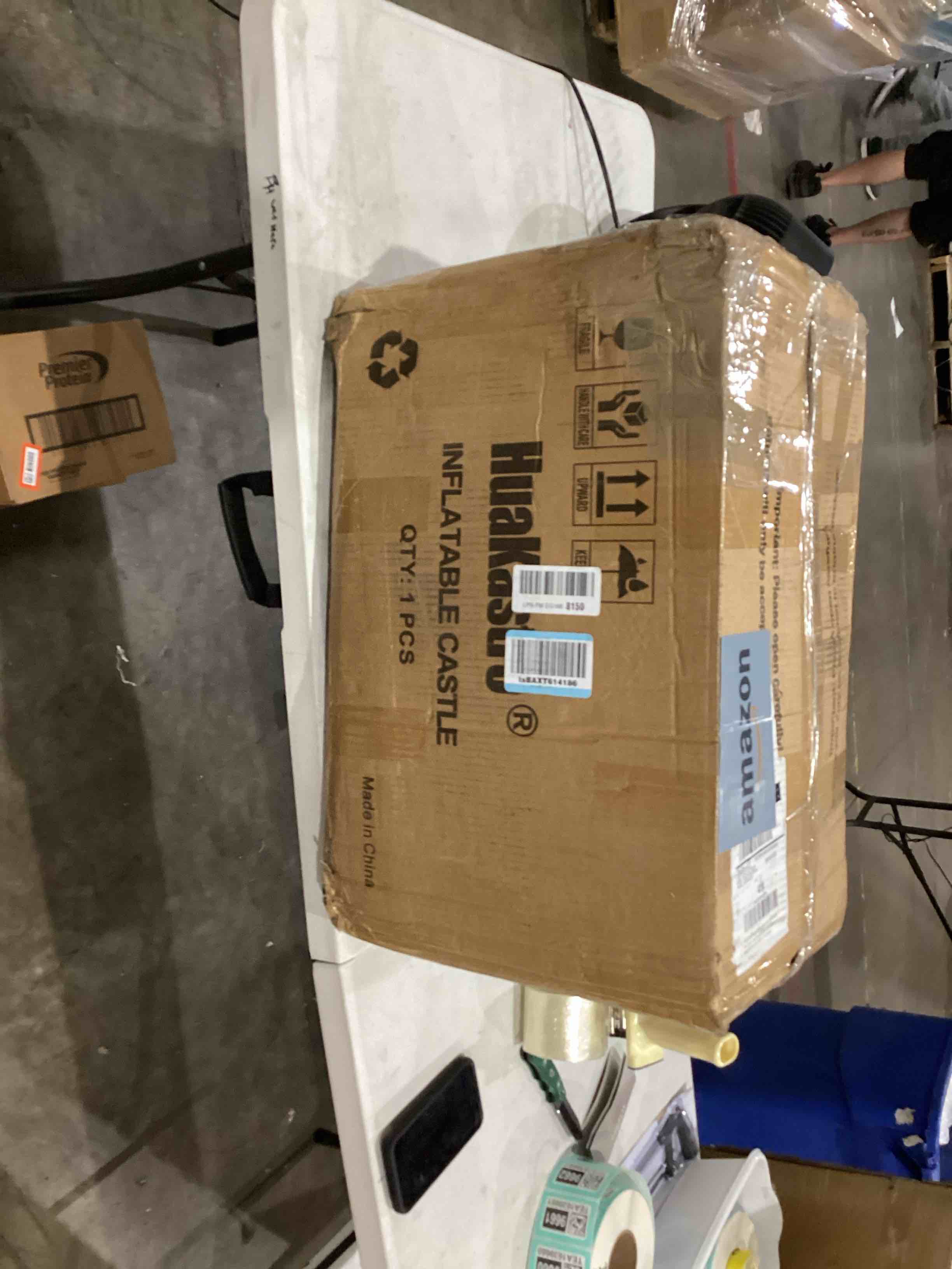 https://s3.amazonaws.com/lotting-images-prod/bidfta/TEA1639659_1753122086680.jpeg