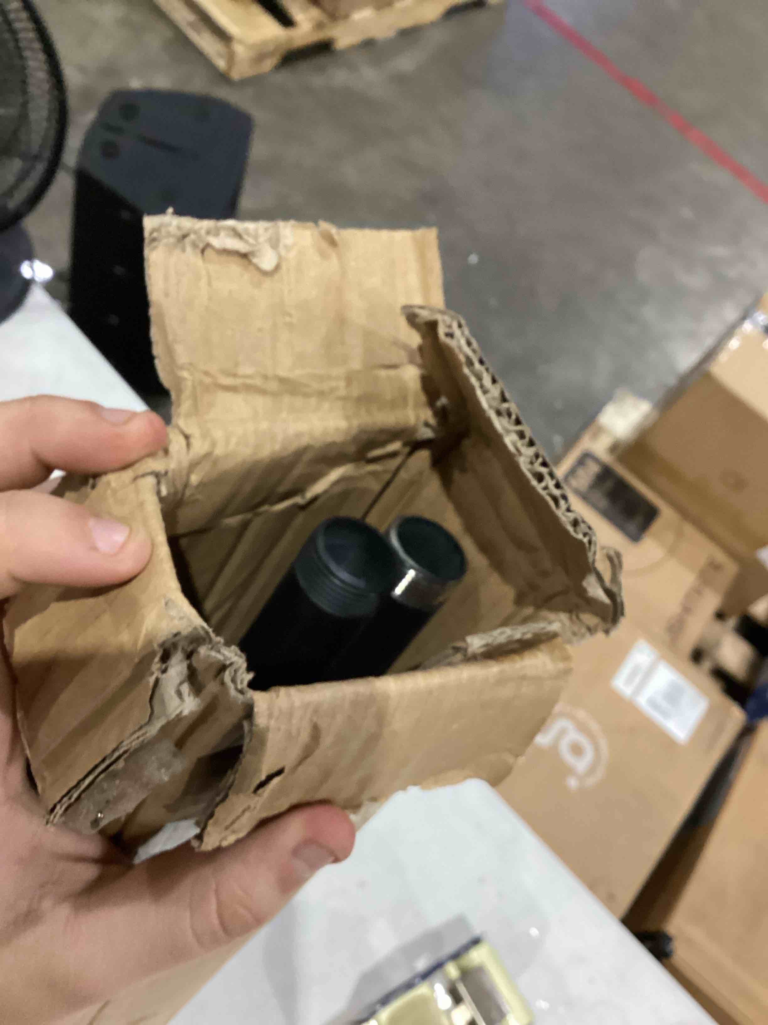 https://s3.amazonaws.com/lotting-images-prod/bidfta/TEA1639739_1753209774229.jpeg
