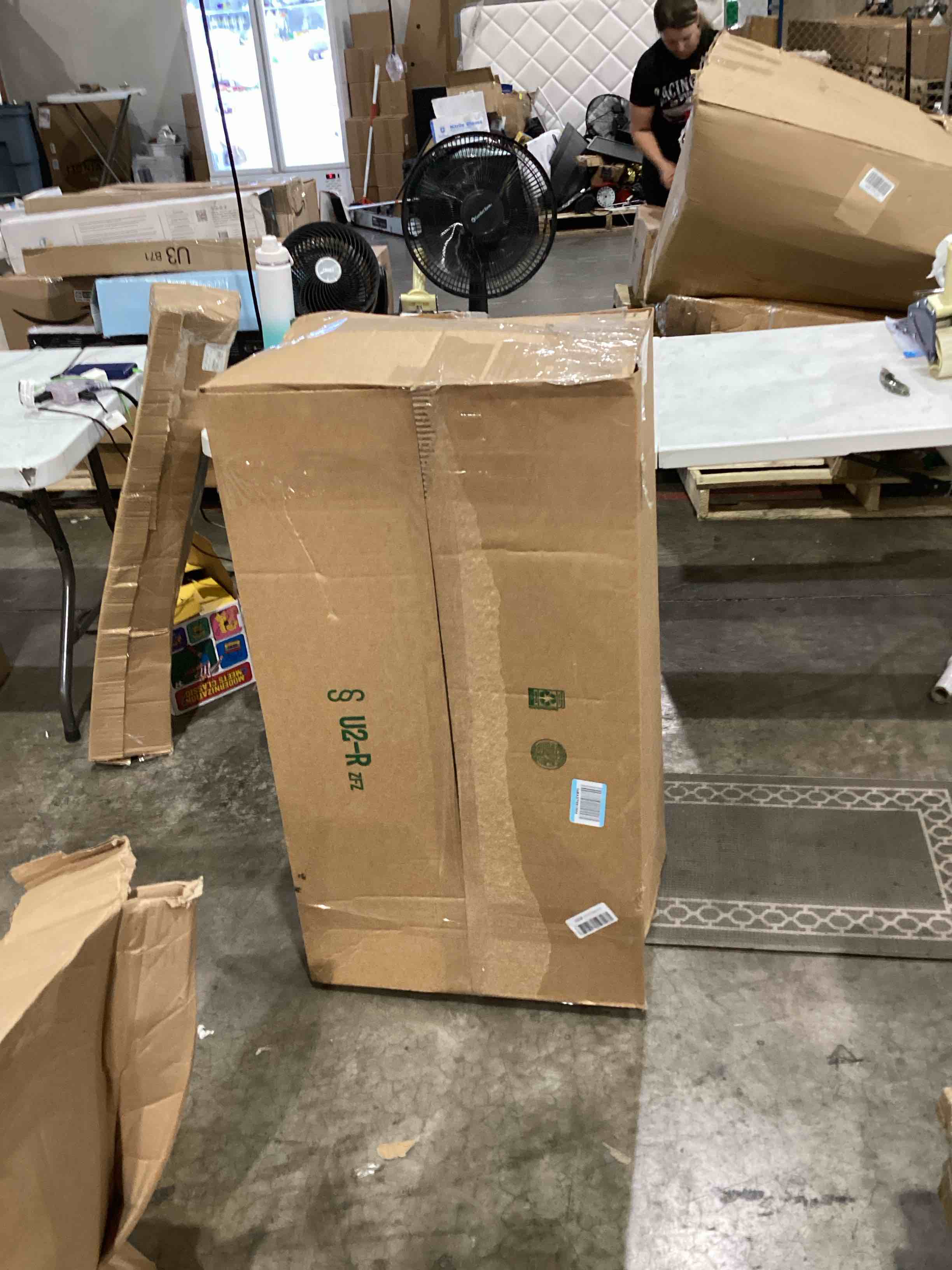 https://s3.amazonaws.com/lotting-images-prod/bidfta/TEA1639857_1753366218222.jpeg
