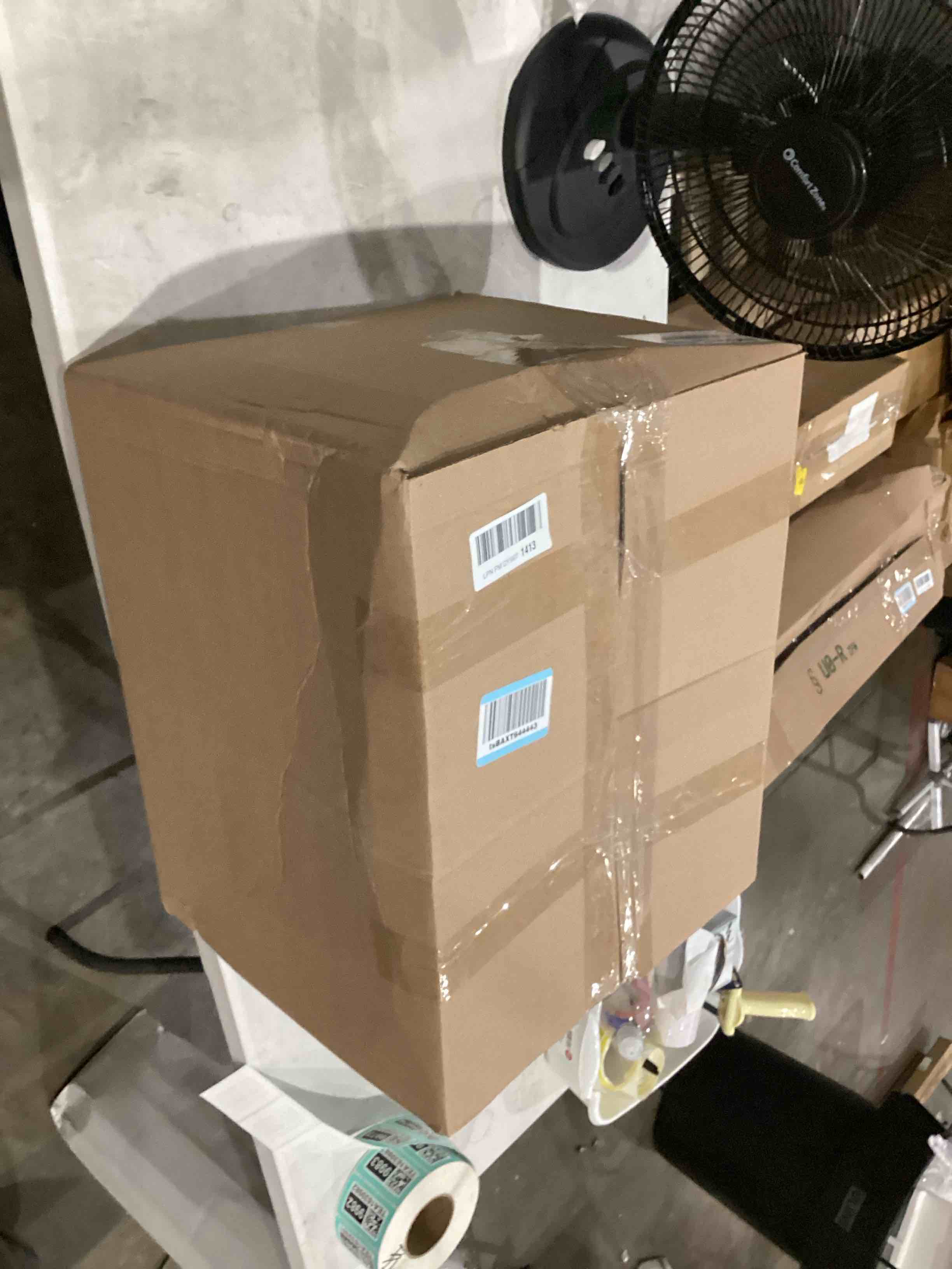 https://s3.amazonaws.com/lotting-images-prod/bidfta/TEA1639969_1753711787331.jpeg