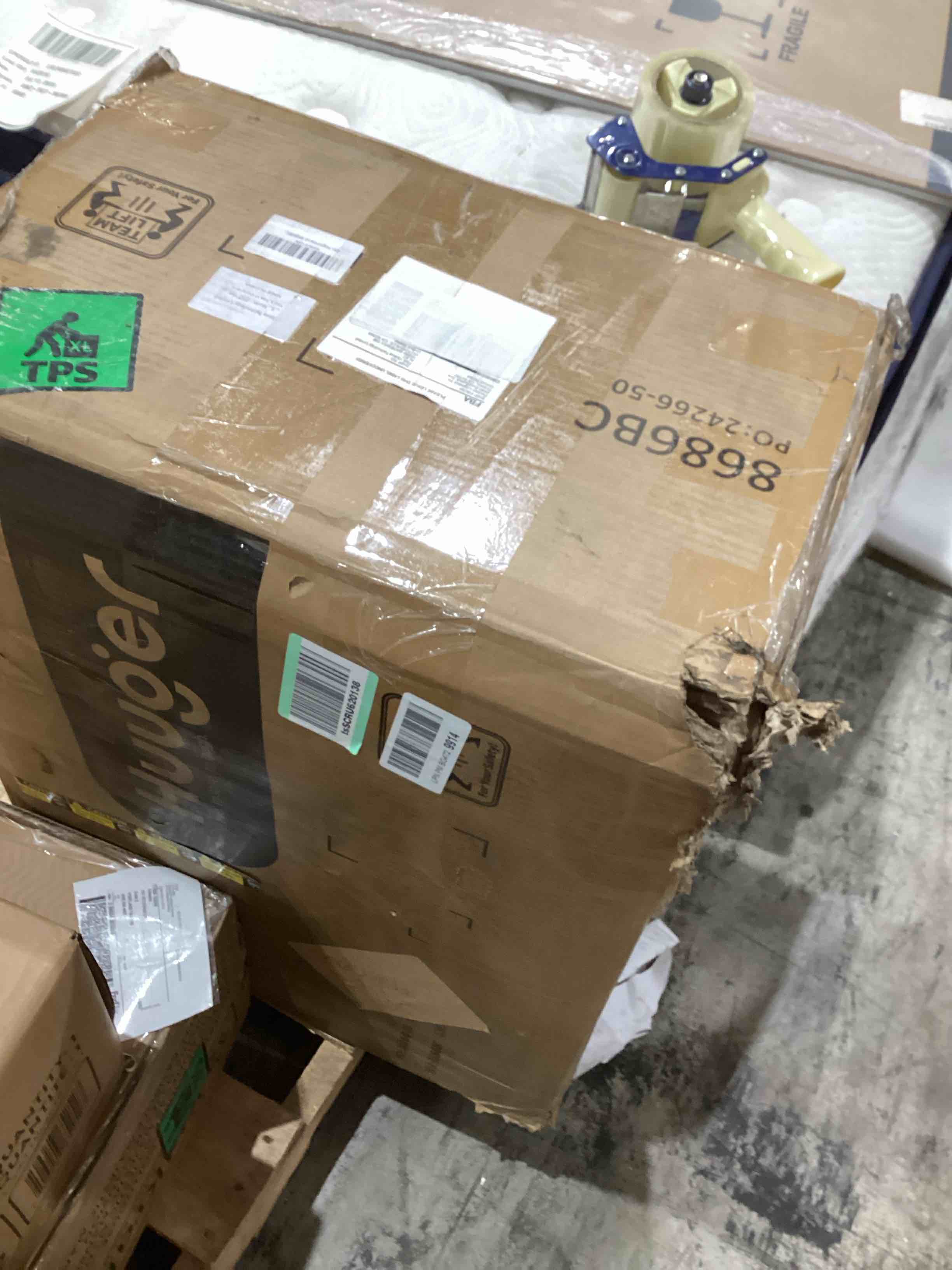 https://s3.amazonaws.com/lotting-images-prod/bidfta/TEA1640723_1755527216124.jpeg