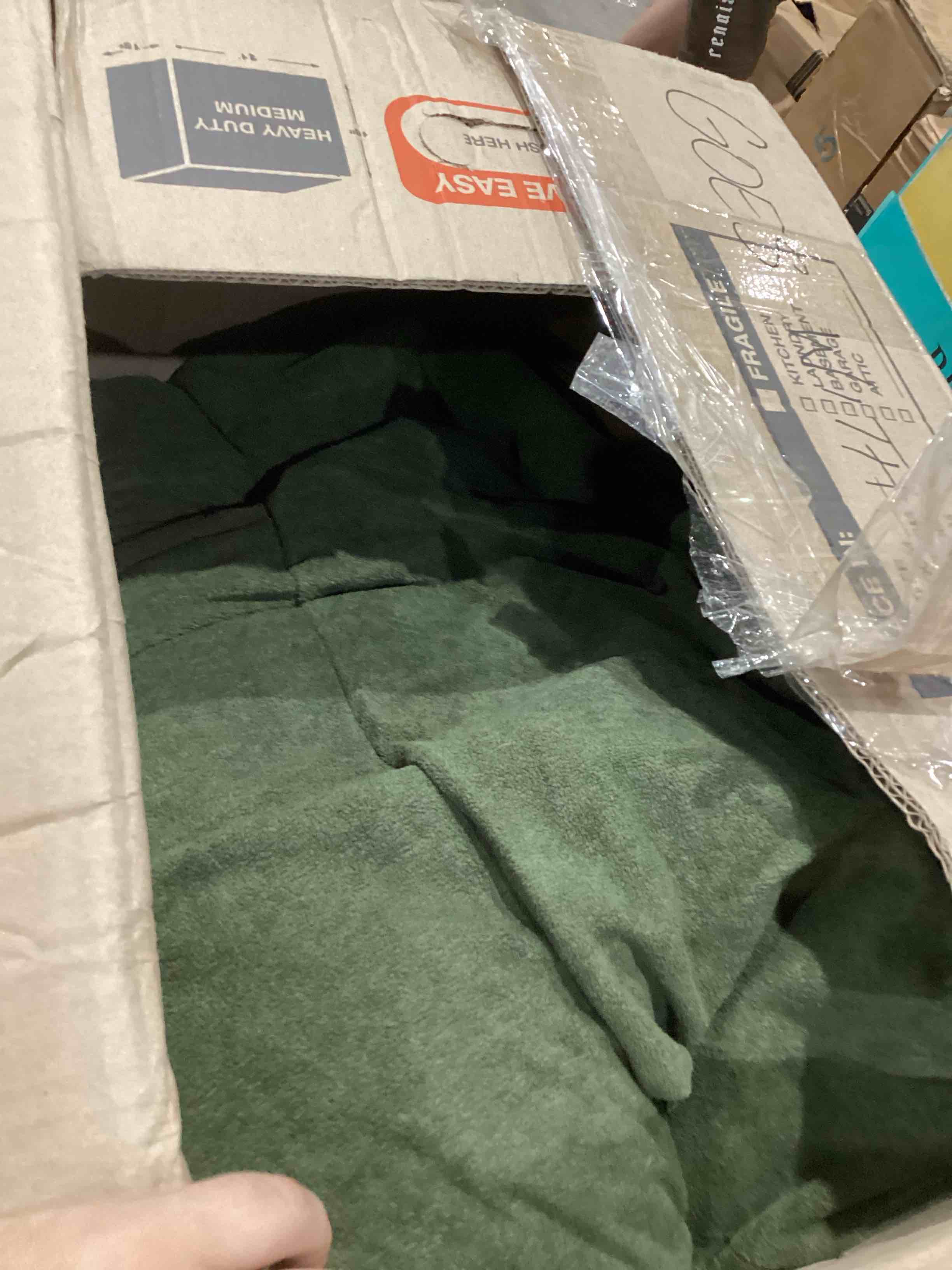 https://s3.amazonaws.com/lotting-images-prod/bidfta/TEA1641086_1757344676676.jpeg