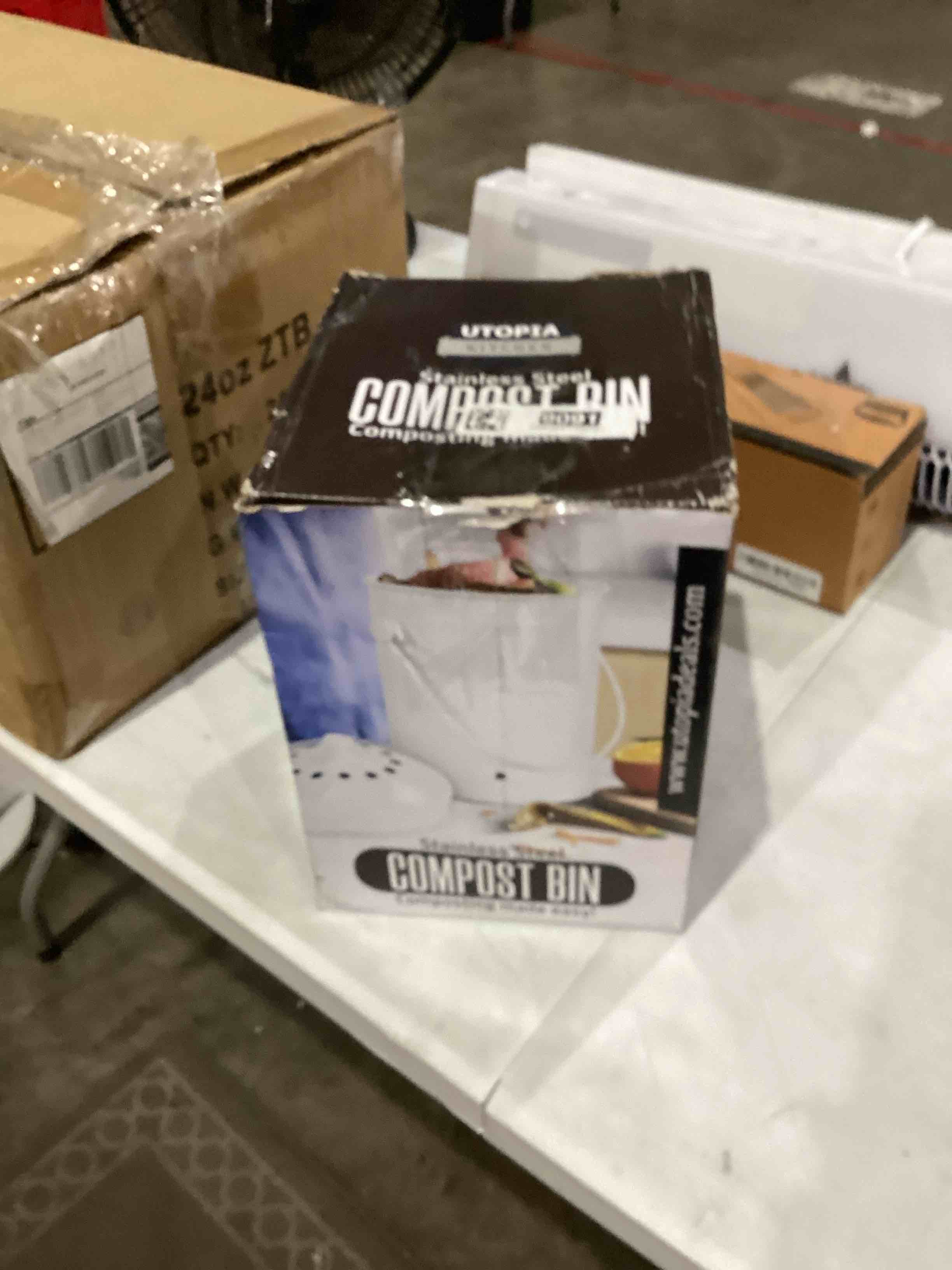 https://s3.amazonaws.com/lotting-images-prod/bidfta/TEA1641204_1757516901217.jpeg