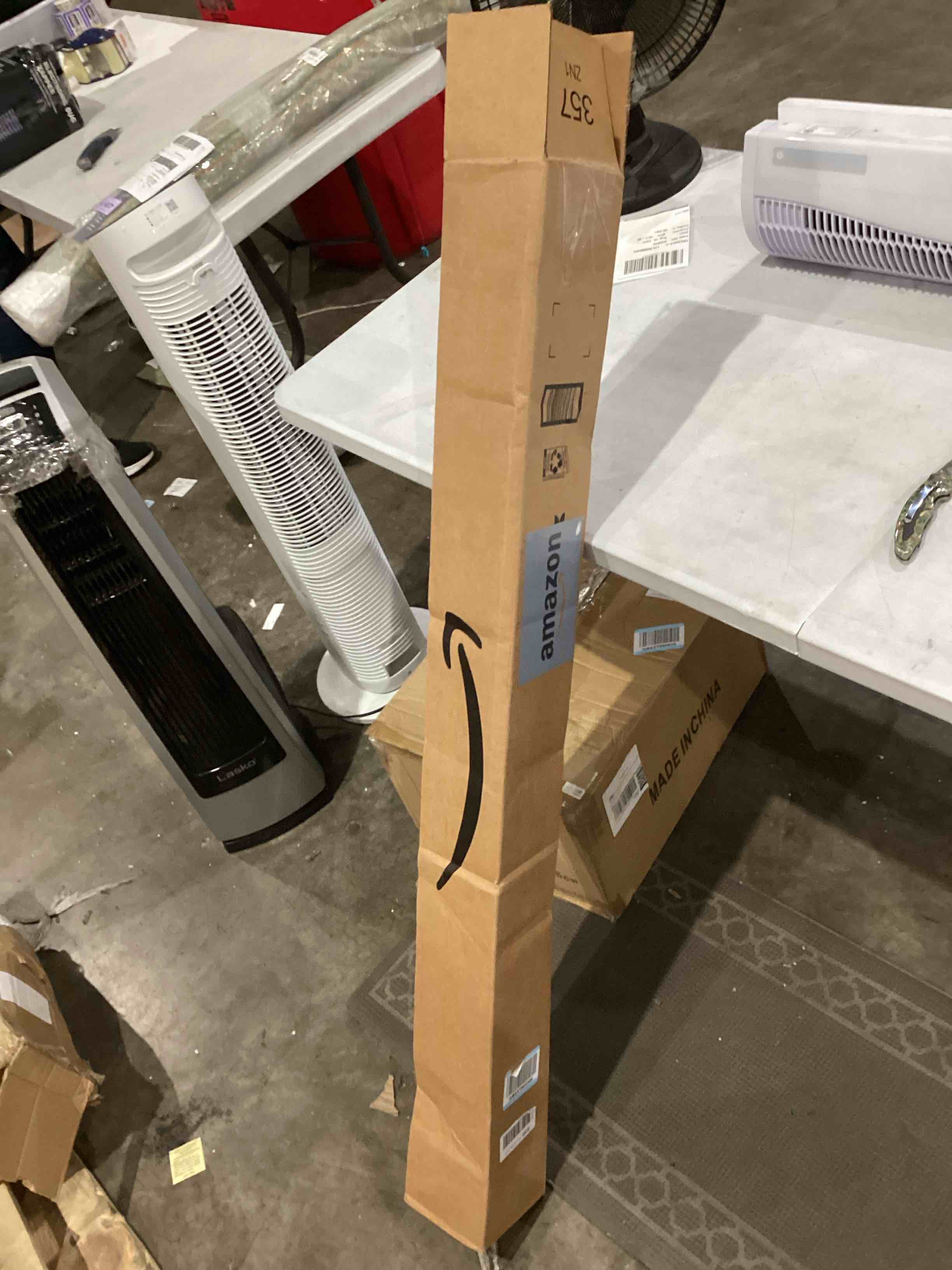 https://s3.amazonaws.com/lotting-images-prod/bidfta/TEA1641235_1757530423176.jpeg