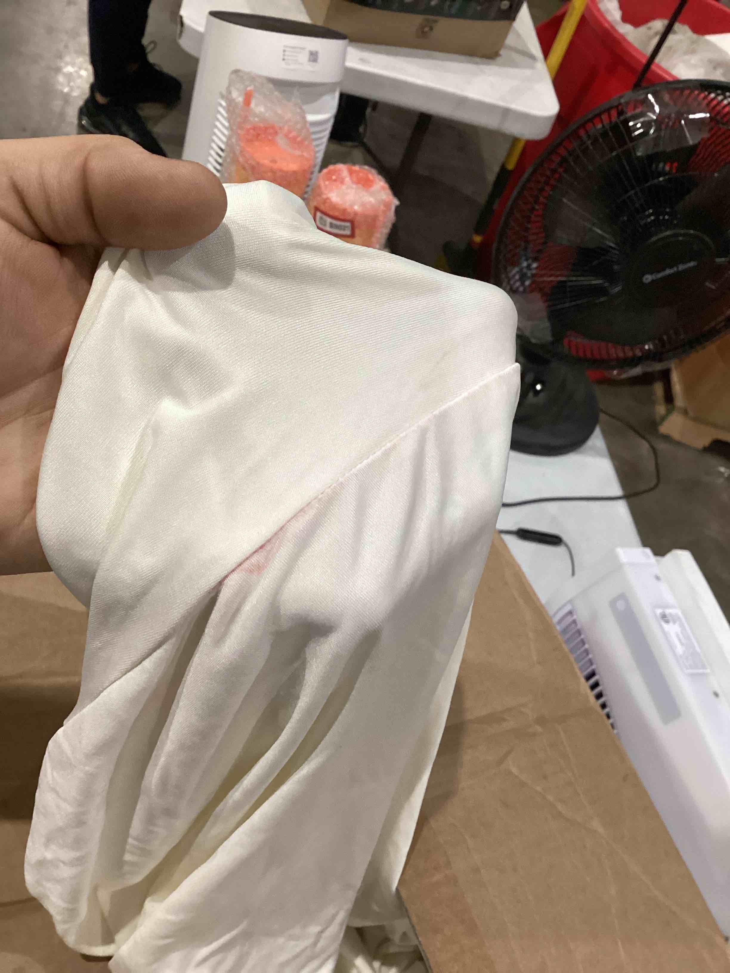 https://s3.amazonaws.com/lotting-images-prod/bidfta/TEA1641277_1757676031313.jpeg