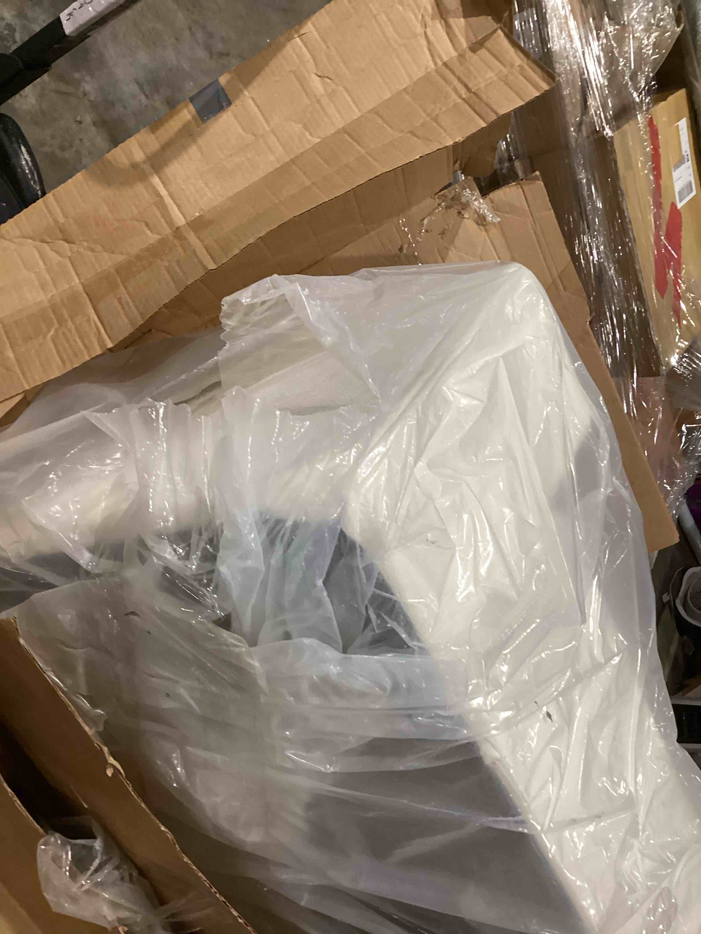 https://s3.amazonaws.com/lotting-images-prod/bidfta/TEA1641307_1757703824522.jpeg