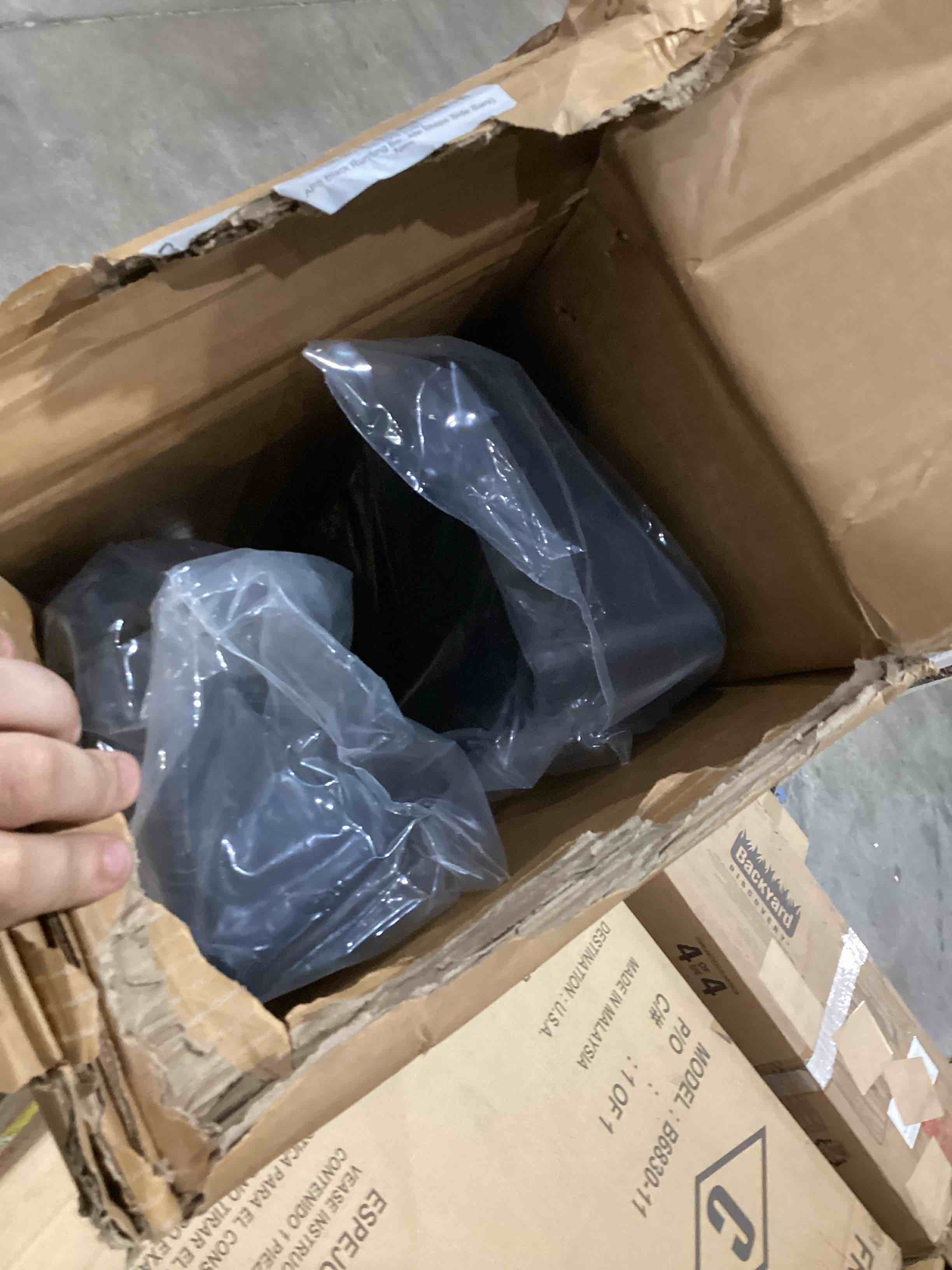 https://s3.amazonaws.com/lotting-images-prod/bidfta/TEA1641338_1757954346367.jpeg