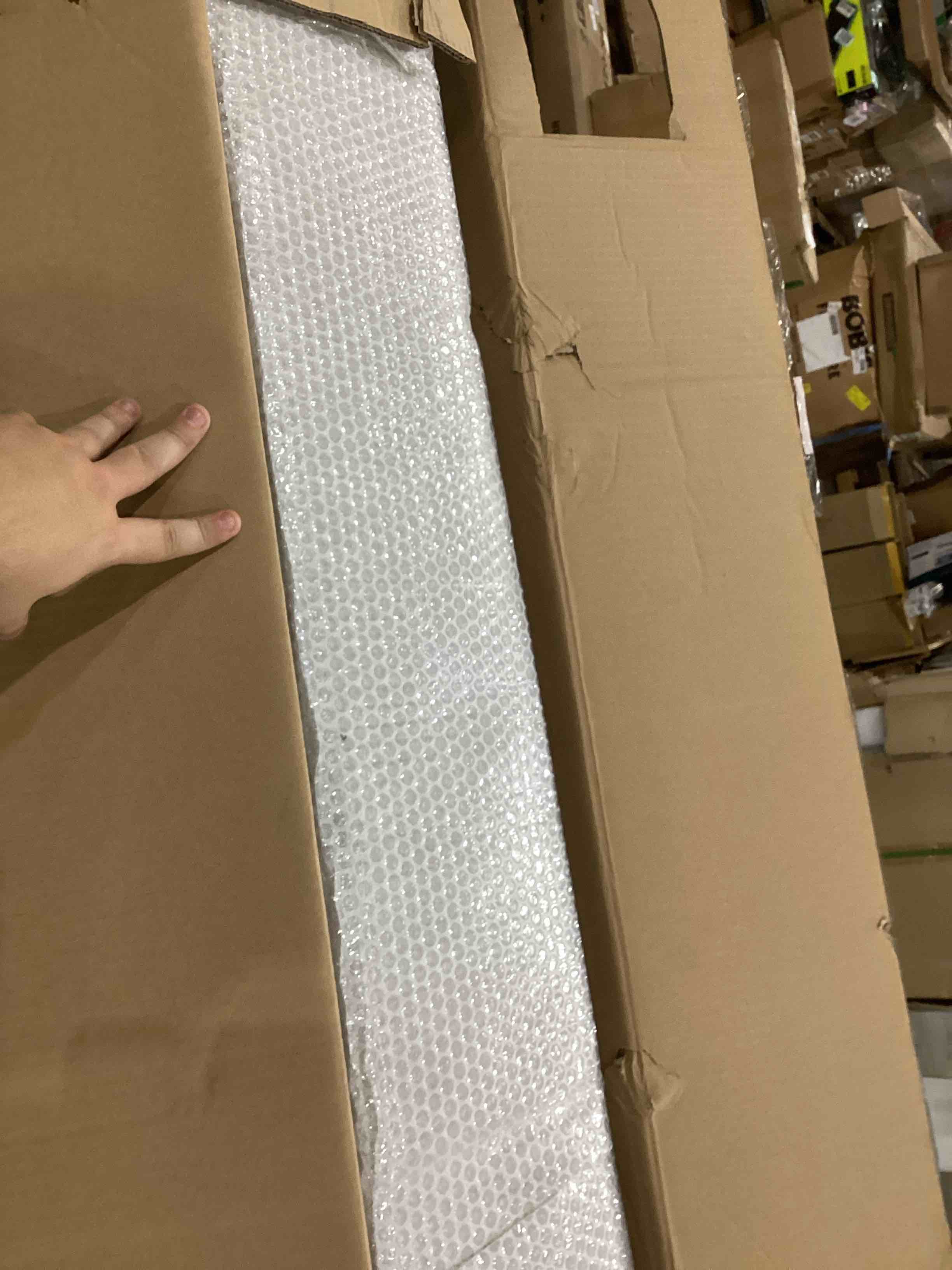 https://s3.amazonaws.com/lotting-images-prod/bidfta/TEA1641477_1758543077485.jpeg