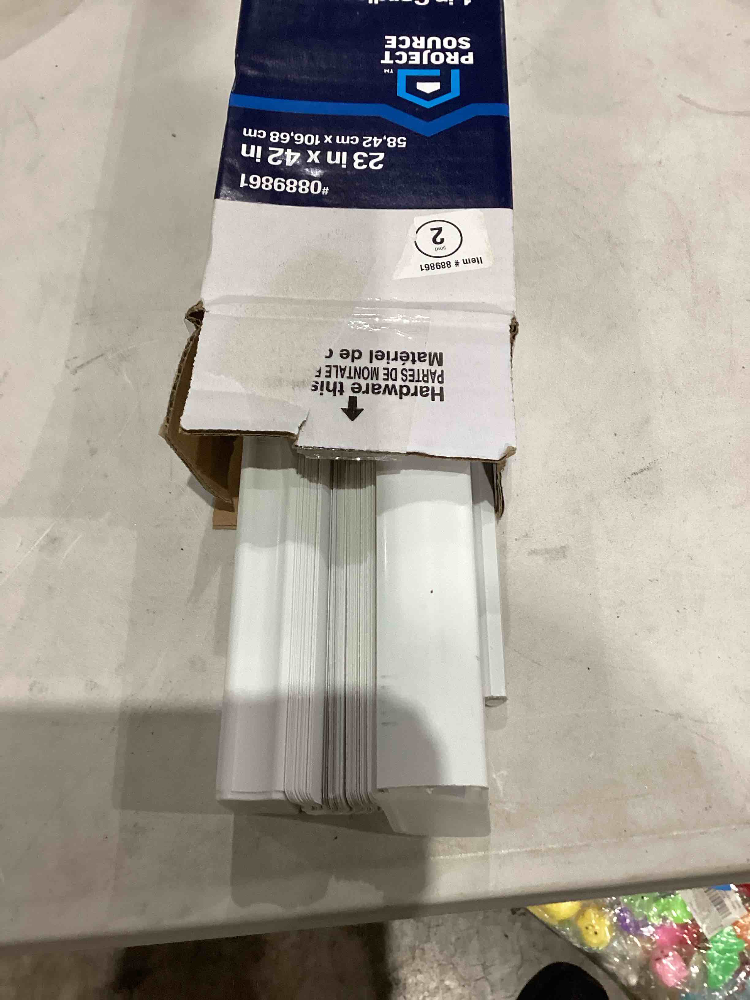 https://s3.amazonaws.com/lotting-images-prod/bidfta/TEA1642115_1751470676025.jpeg