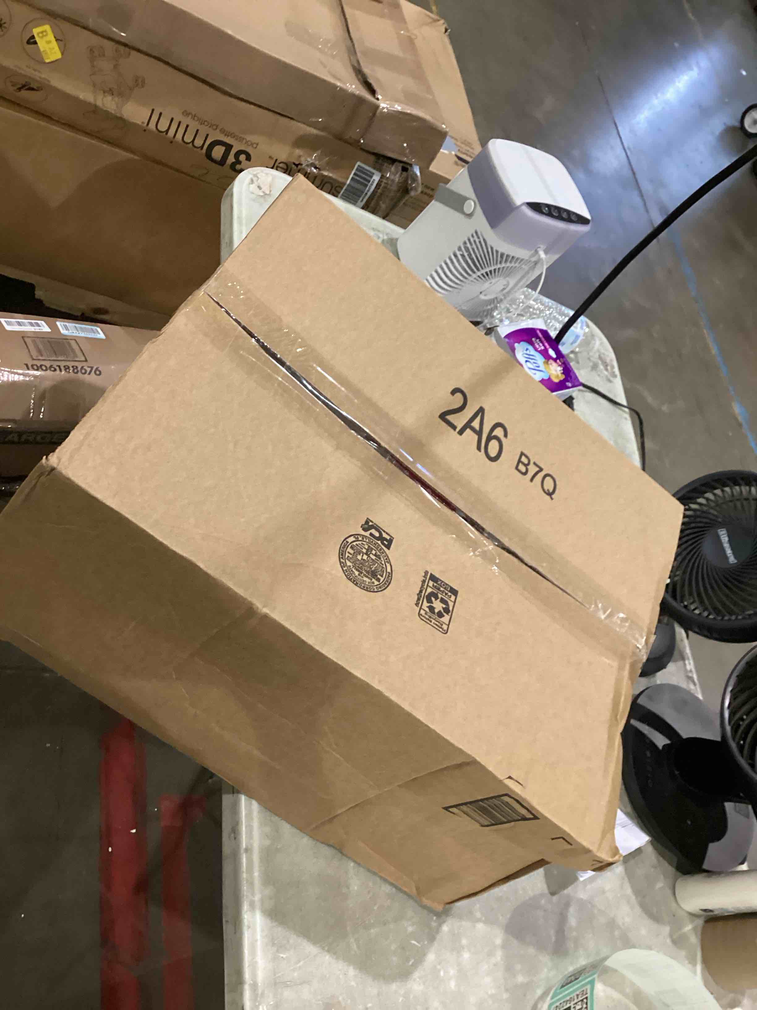 https://s3.amazonaws.com/lotting-images-prod/bidfta/TEA1642243_1753201436738.jpeg