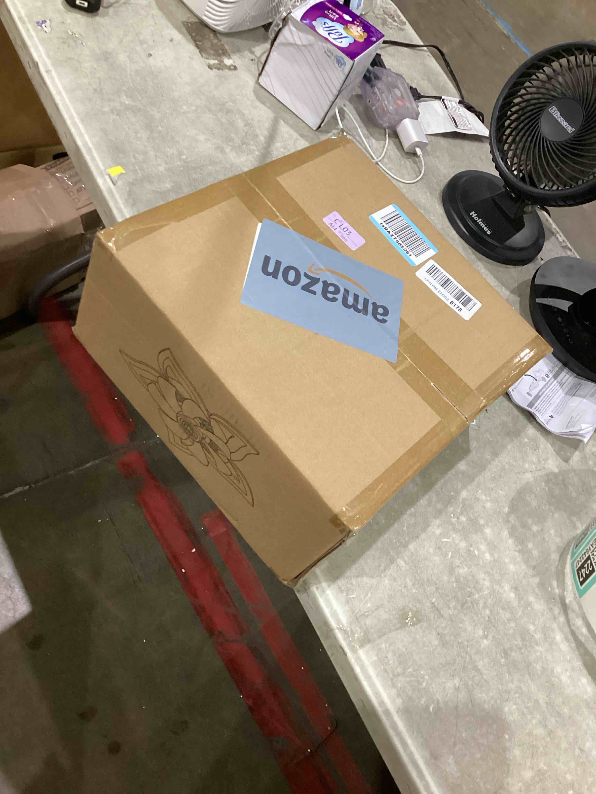 https://s3.amazonaws.com/lotting-images-prod/bidfta/TEA1642244_1753199632909.jpeg