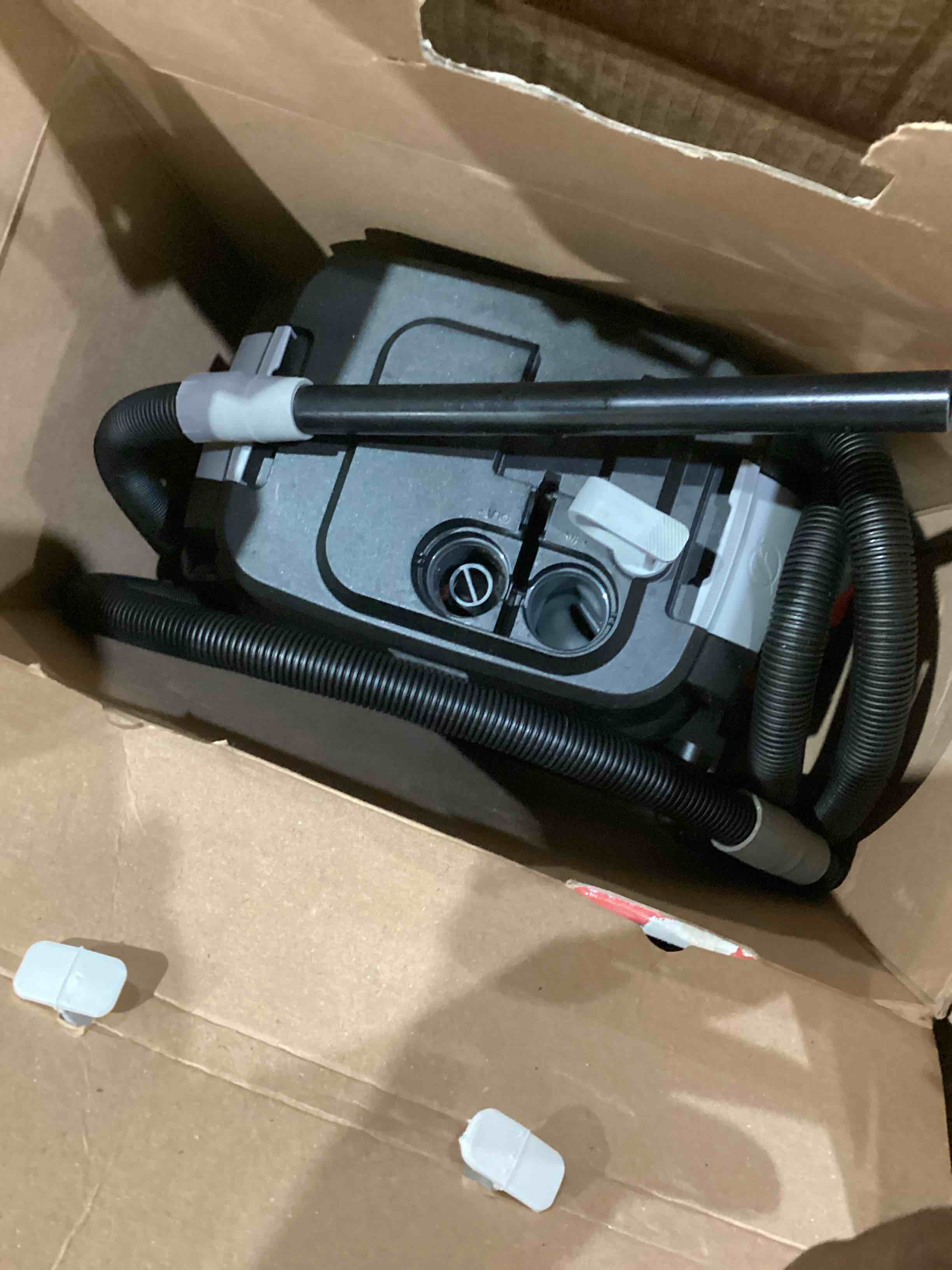 https://s3.amazonaws.com/lotting-images-prod/bidfta/TEA1642248_1753205845344.jpeg