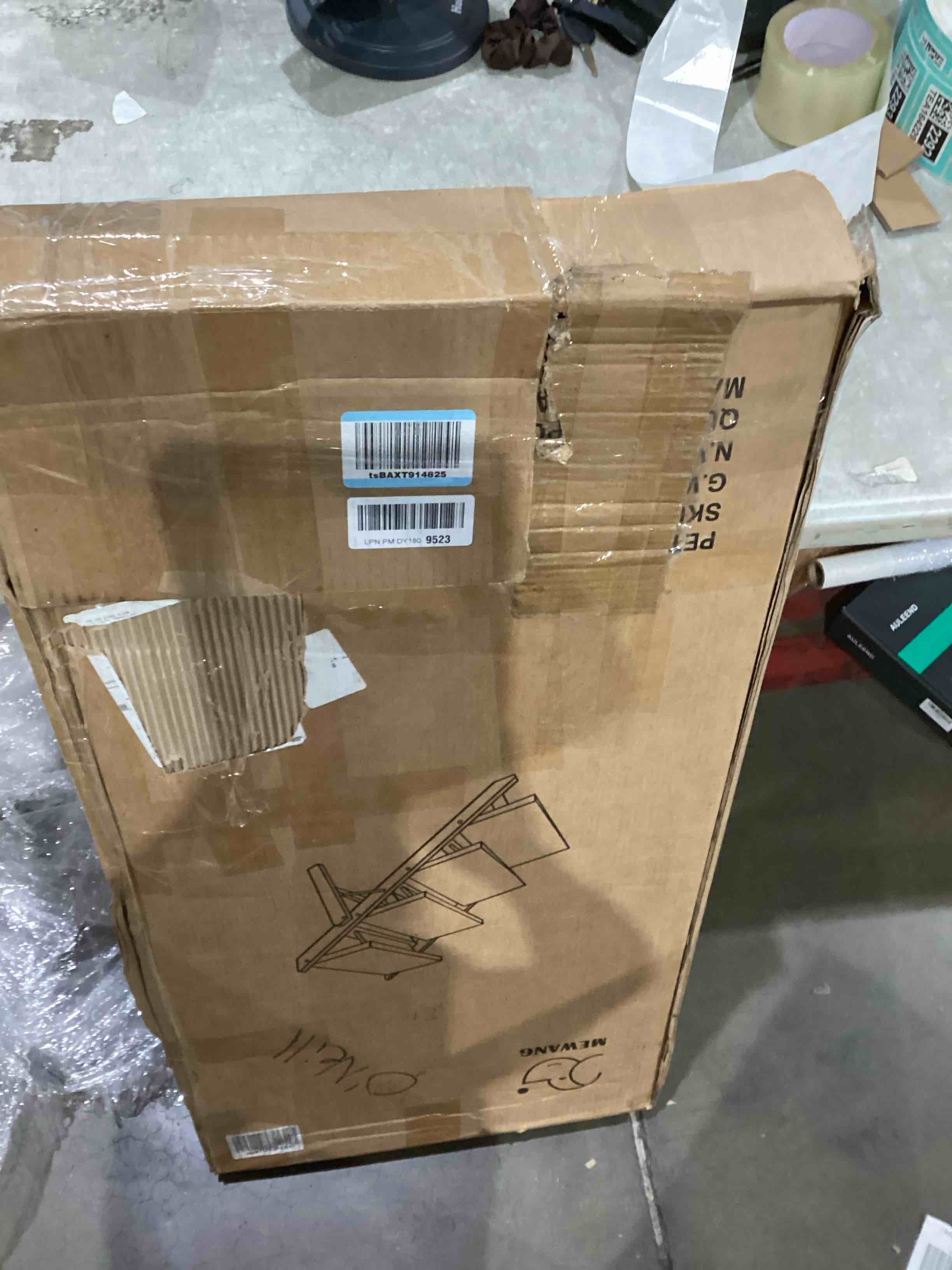 https://s3.amazonaws.com/lotting-images-prod/bidfta/TEA1642282_1753284936150.jpeg