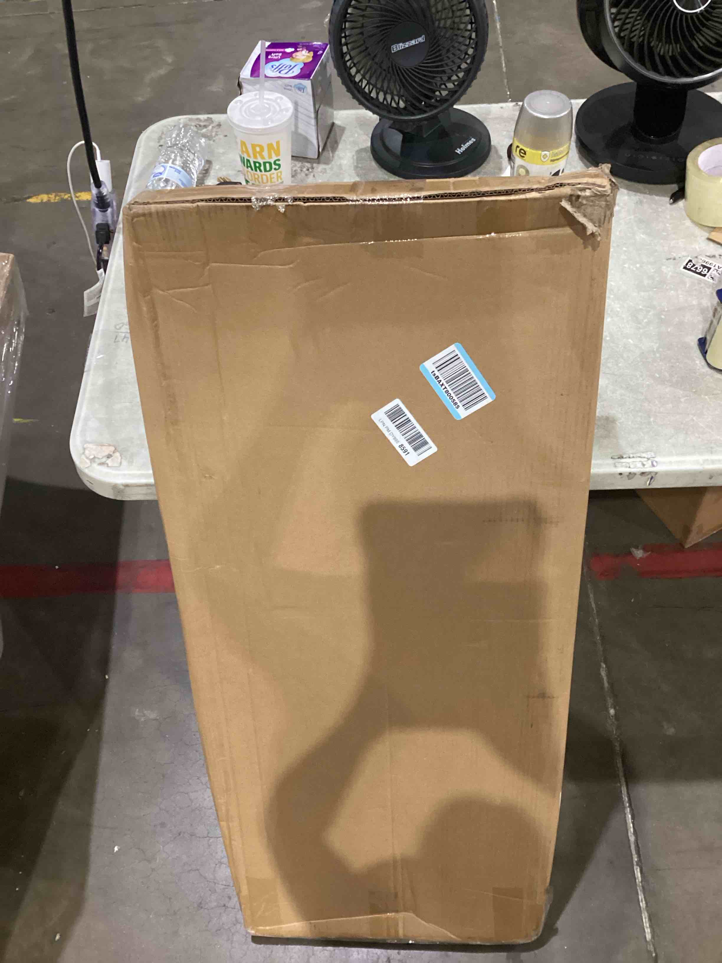 https://s3.amazonaws.com/lotting-images-prod/bidfta/TEA1642308_1753292201941.jpeg
