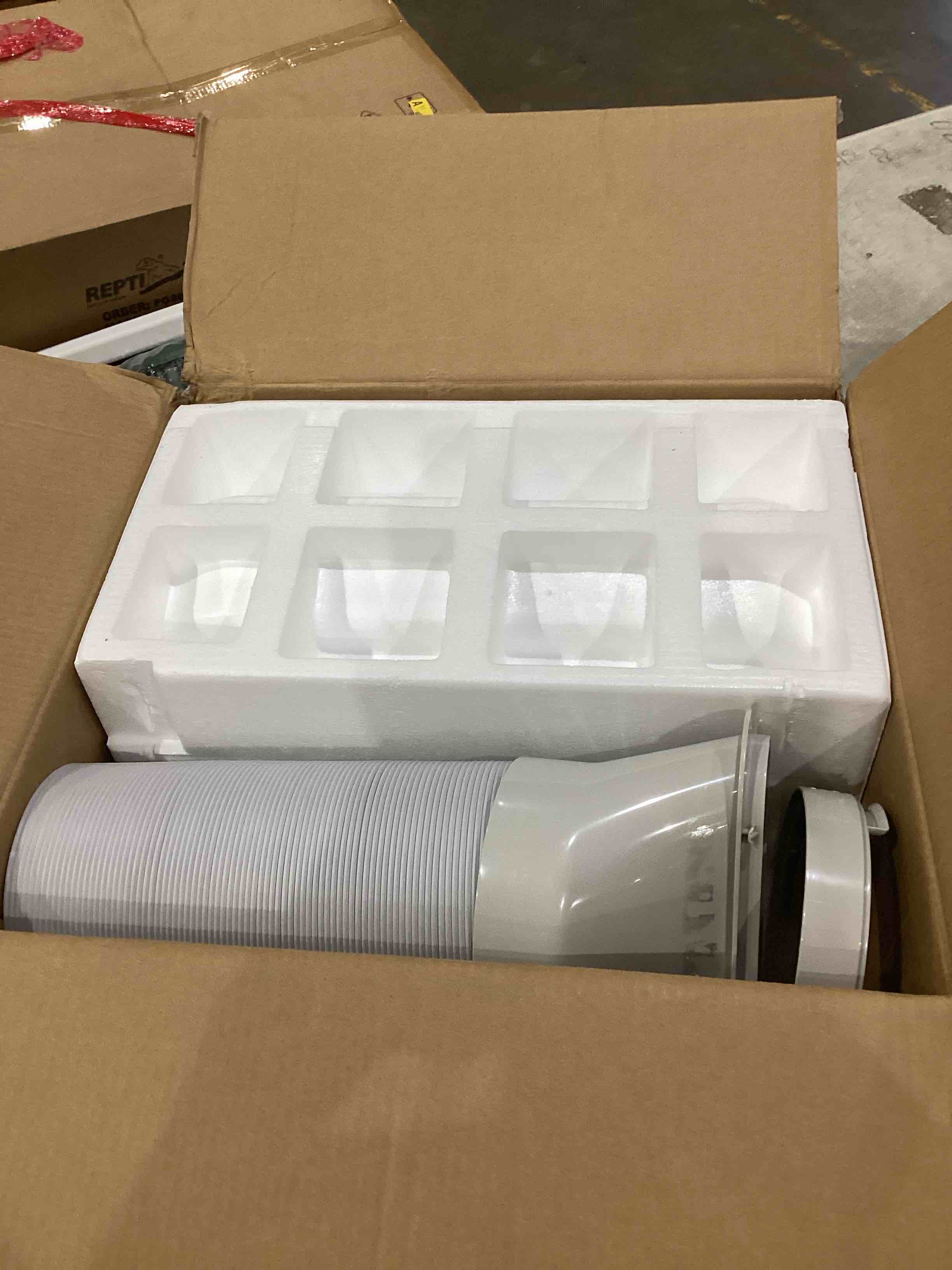 https://s3.amazonaws.com/lotting-images-prod/bidfta/TEA1642414_1753366307564.jpeg