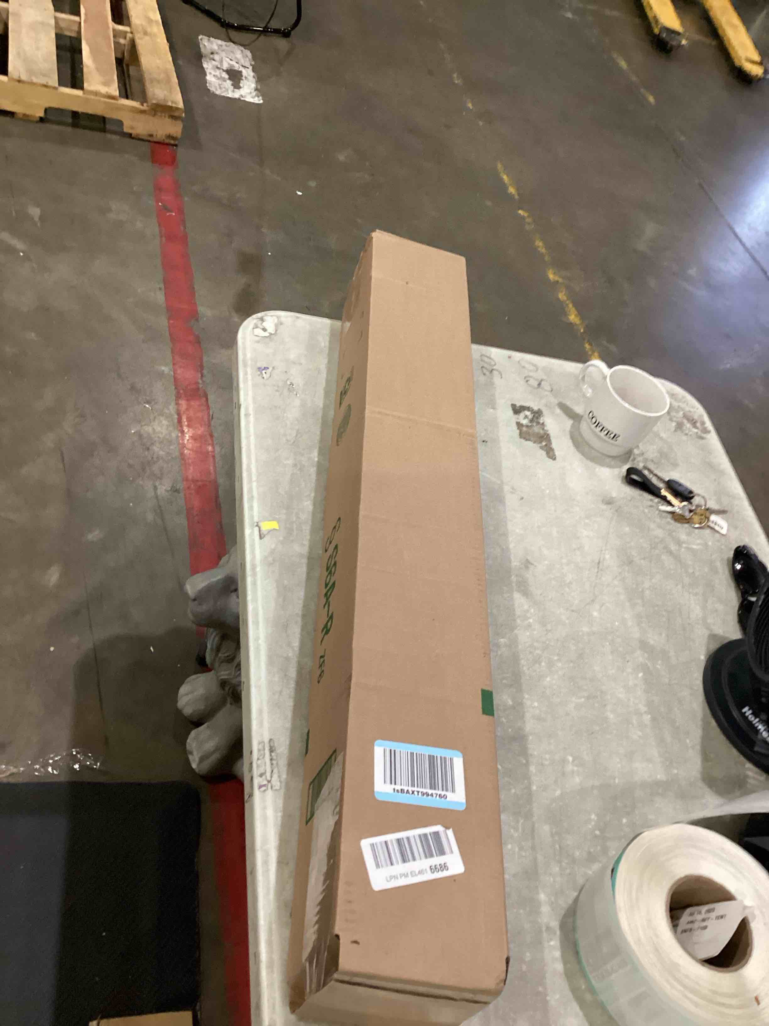 https://s3.amazonaws.com/lotting-images-prod/bidfta/TEA1642481_1753452511349.jpeg