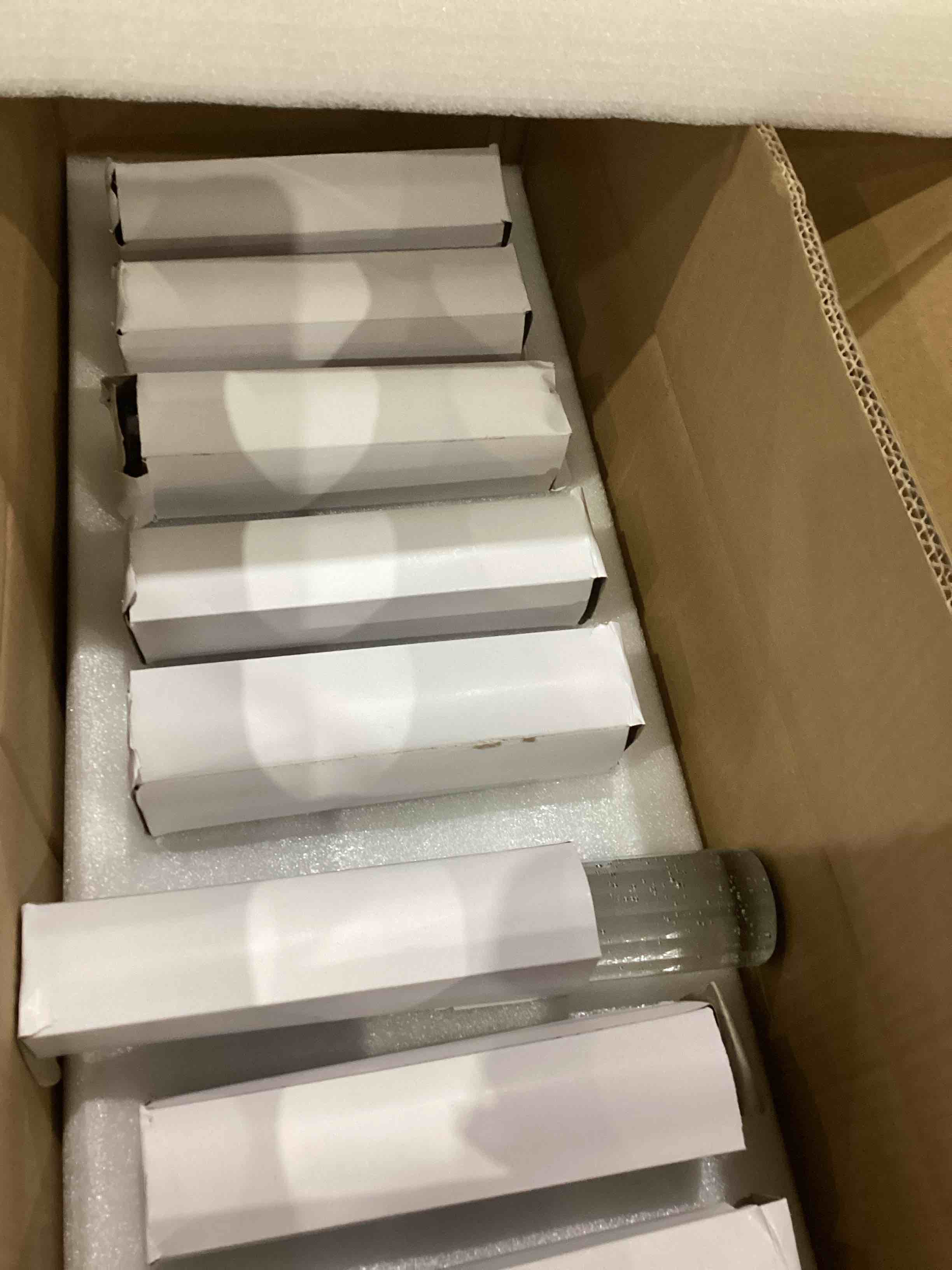 https://s3.amazonaws.com/lotting-images-prod/bidfta/TEA1642568_1753702997398.jpeg