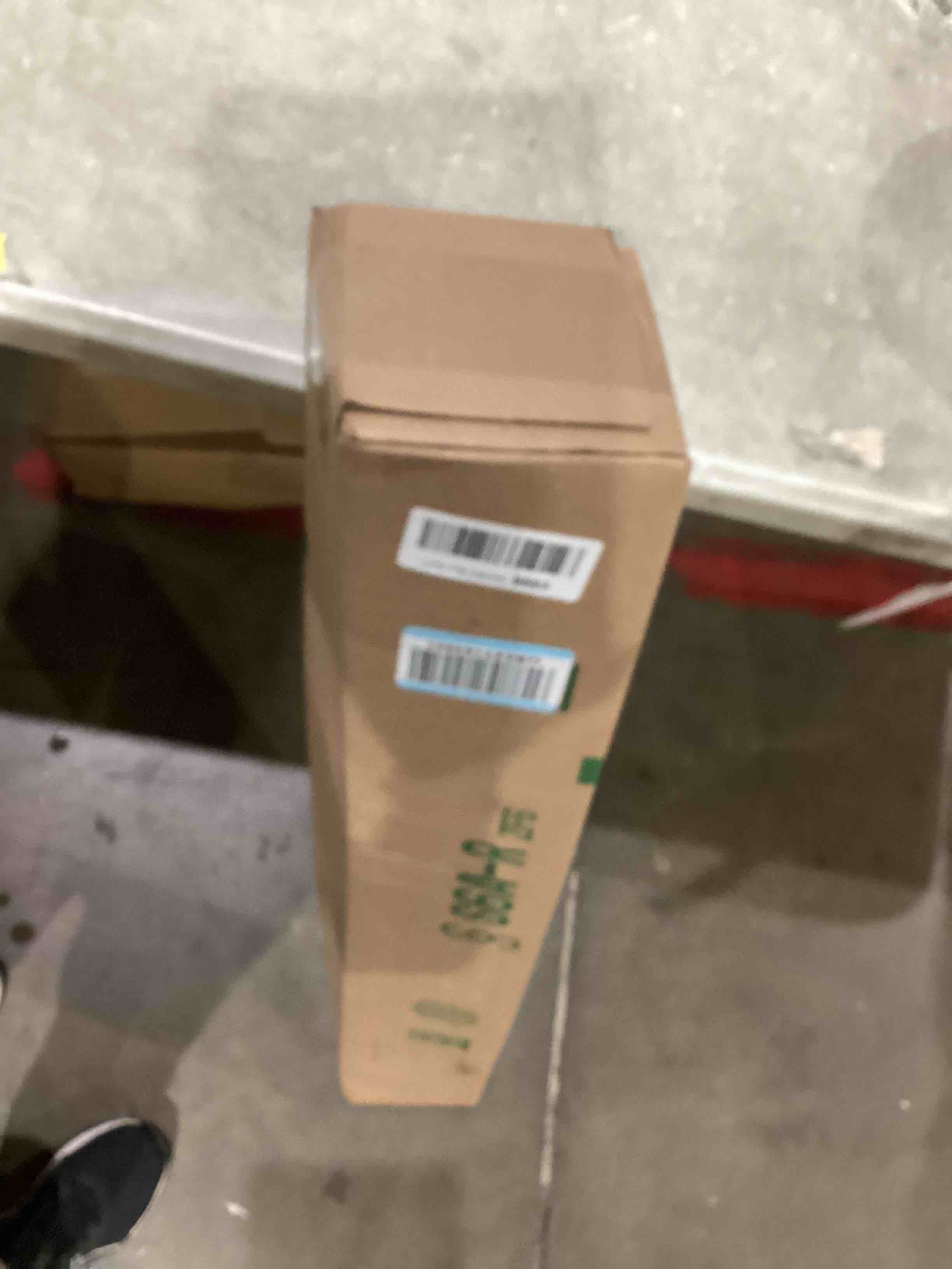 https://s3.amazonaws.com/lotting-images-prod/bidfta/TEA1642606_1753712290075.jpeg
