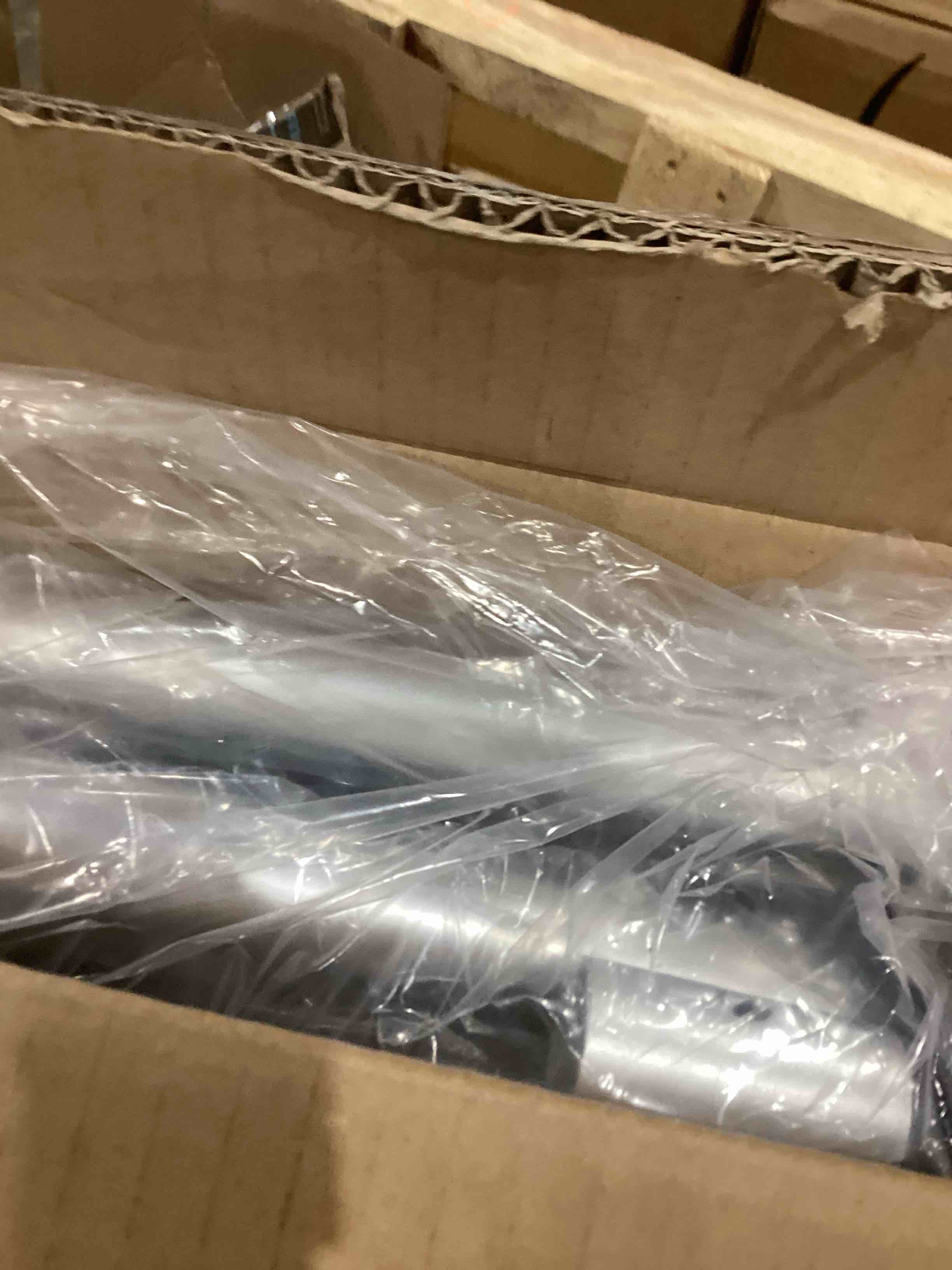 https://s3.amazonaws.com/lotting-images-prod/bidfta/TEA1645156_1751131260046.jpeg