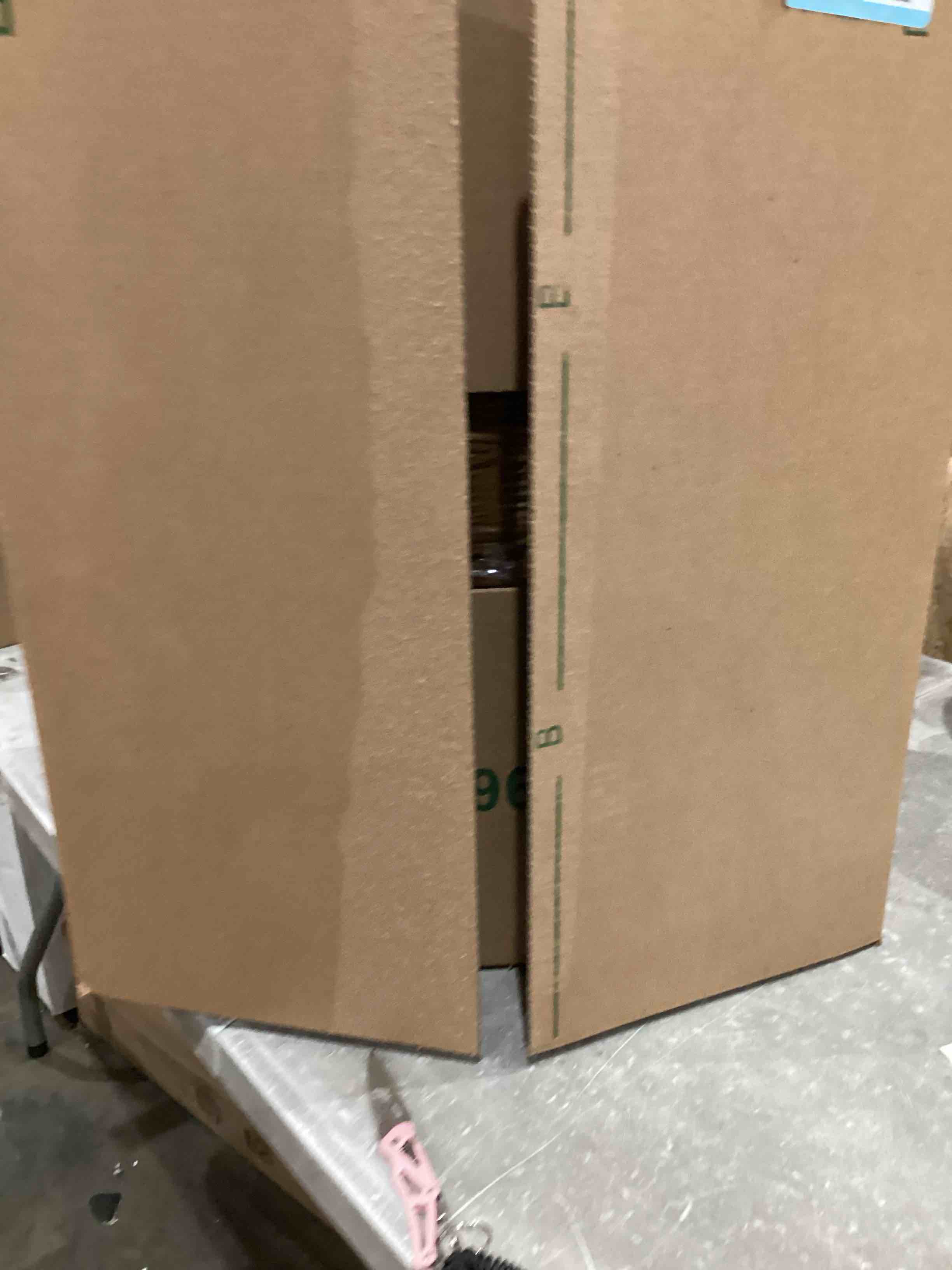 https://s3.amazonaws.com/lotting-images-prod/bidfta/TEA1645165_1751132456958.jpeg
