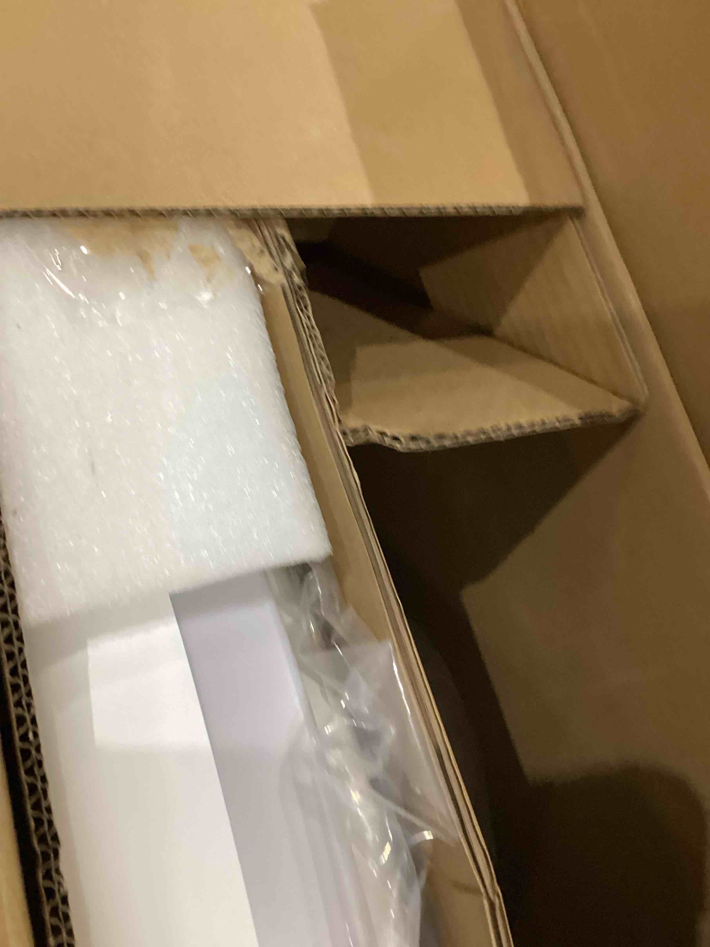 https://s3.amazonaws.com/lotting-images-prod/bidfta/TEA1645207_1751290125816.jpeg