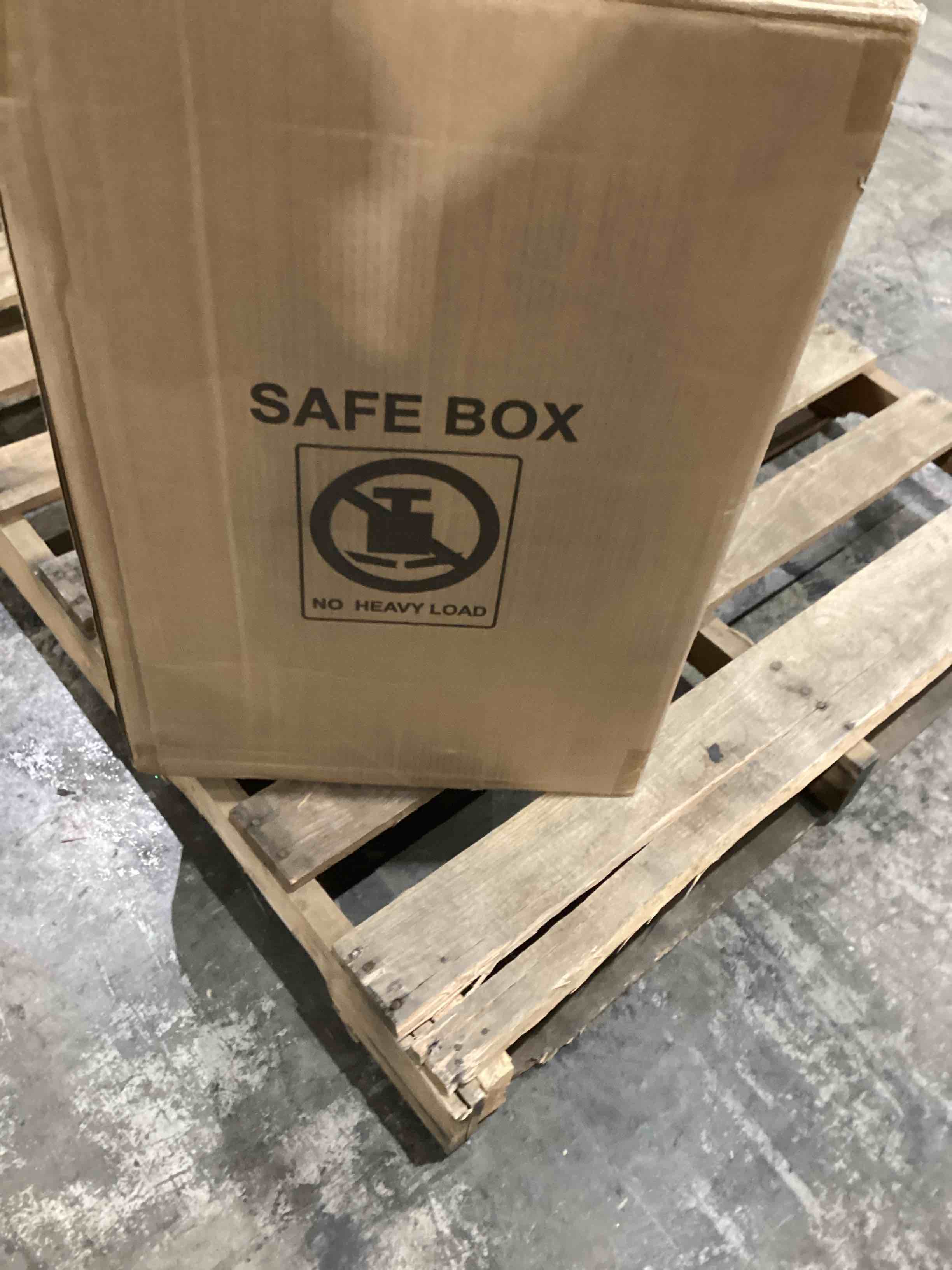 https://s3.amazonaws.com/lotting-images-prod/bidfta/TEA1645235_1751292307159.jpeg